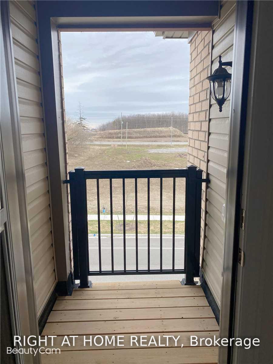 Photo 12 of 470 Arthur Bonner Avenue, Markham, Cornell — HOMEH