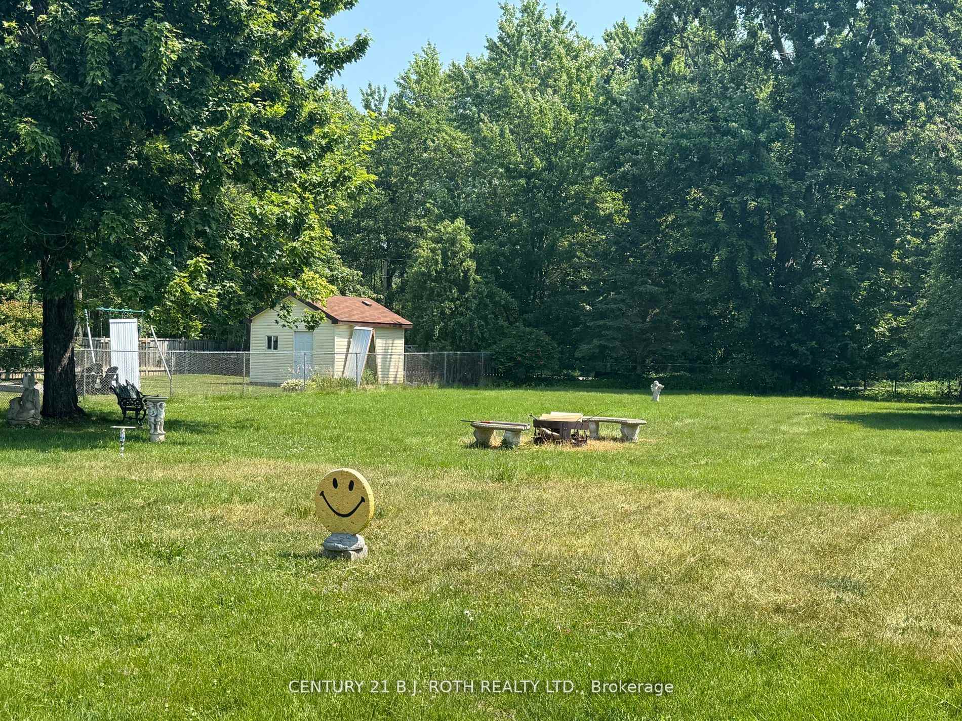 Photo 4 of 2745 Lone Birch Trail, Ramara, Rural Ramara — HOMEH
