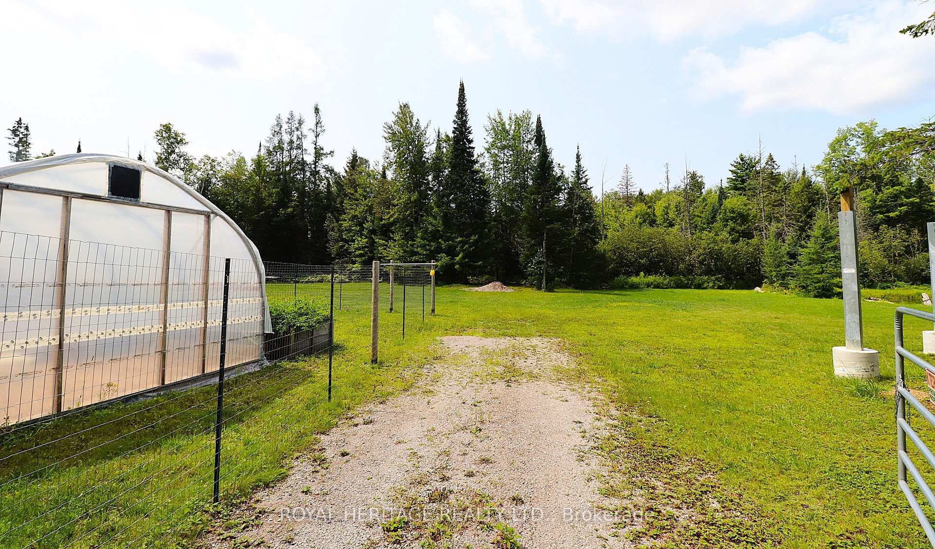 Photo 11 of 1118 Dutch Line Road E, Trent Lakes — HOMEH