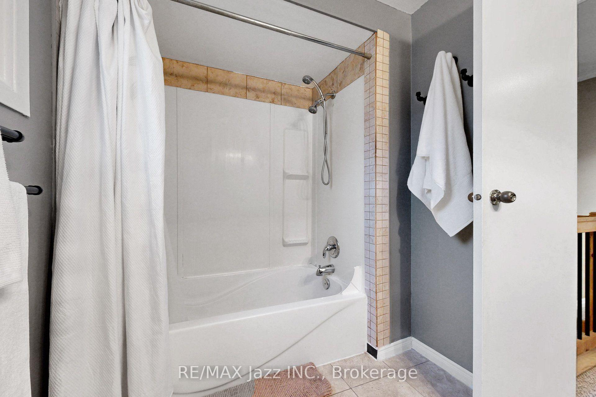 Photo 32 of 3 Pochon Avenue, Port Hope — HOMEH