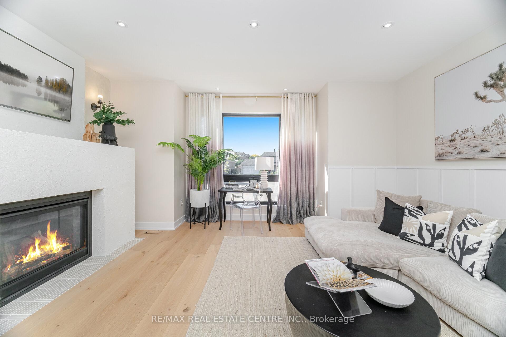 Photo 14 of 772 Banting Court, Milton, Dorset Park — HOMEH