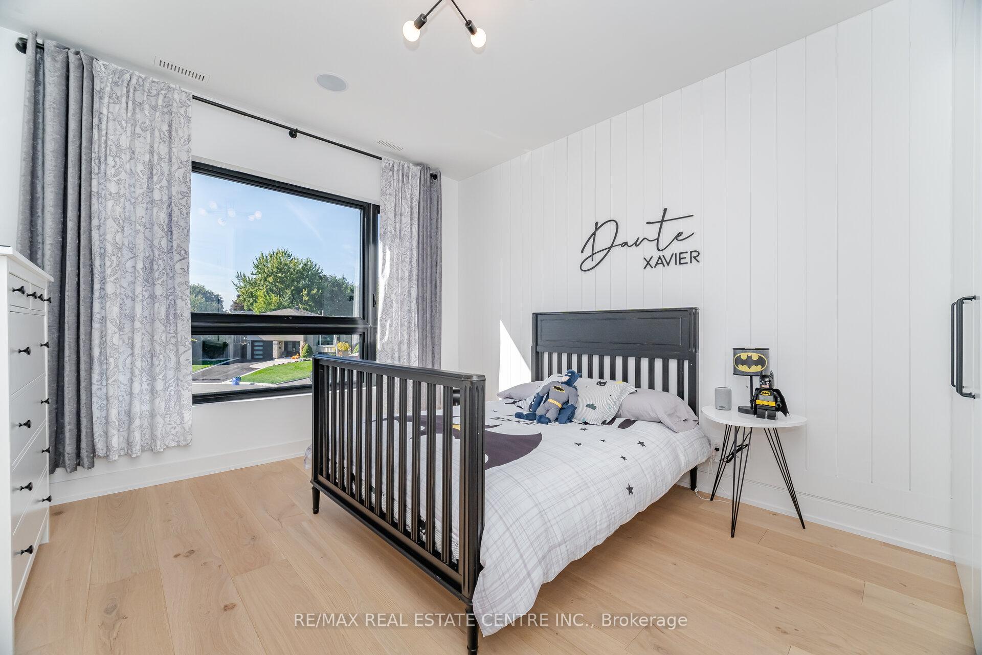 Photo 33 of 772 Banting Court, Milton, Dorset Park — HOMEH