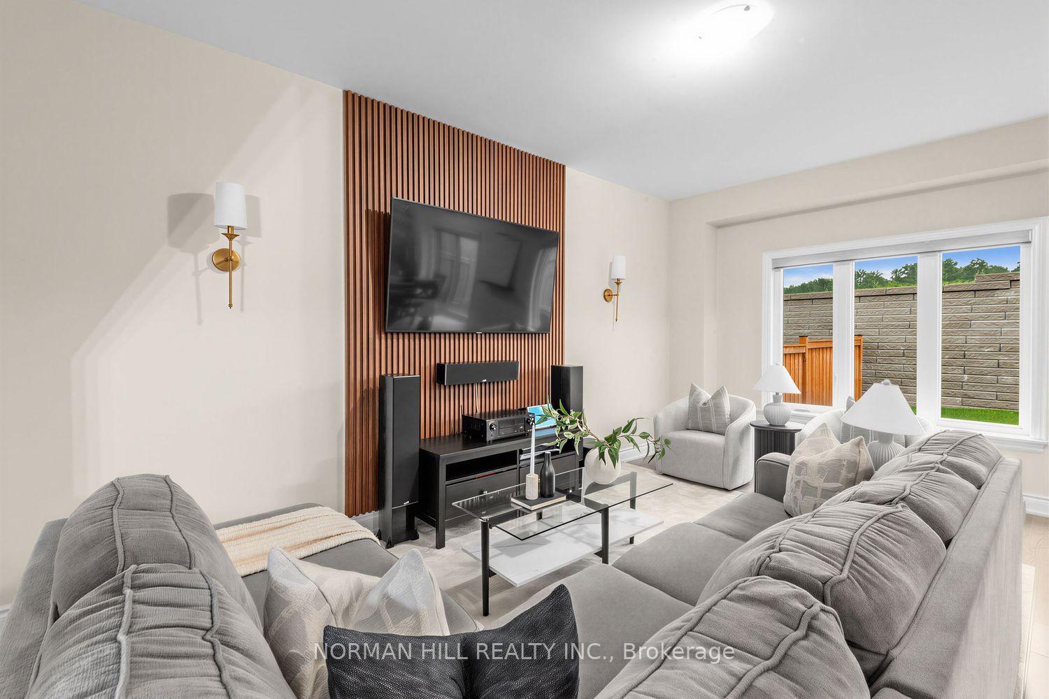 Photo 11 of 46 Janes Crescent, New Tecumseth, Alliston — HOMEH