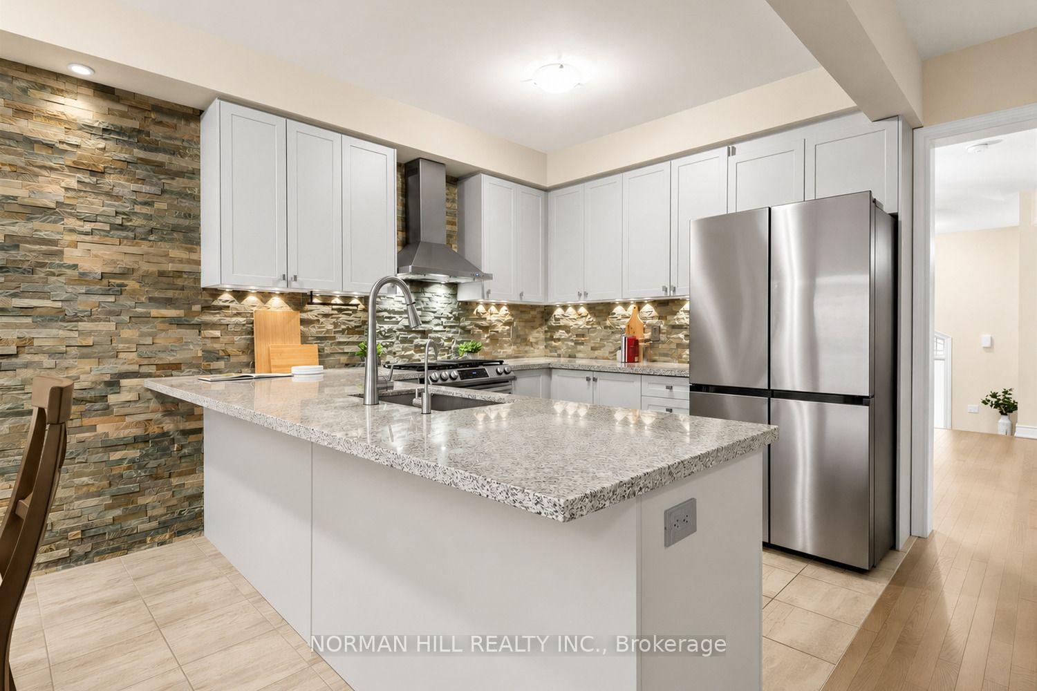 Photo 15 of 46 Janes Crescent, New Tecumseth, Alliston — HOMEH