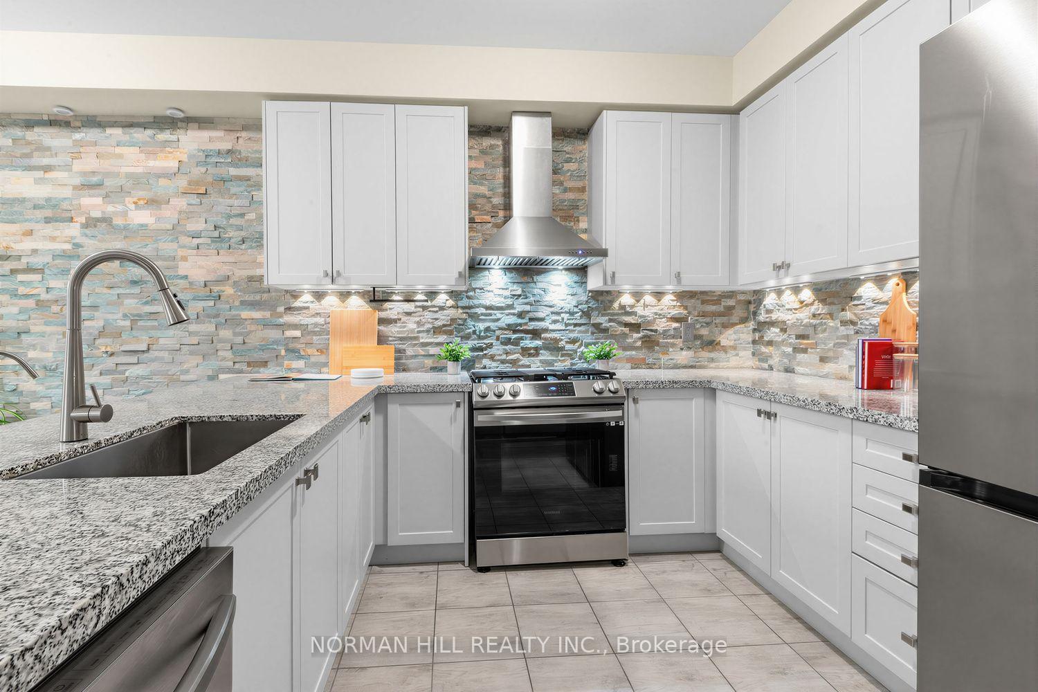 Photo 16 of 46 Janes Crescent, New Tecumseth, Alliston — HOMEH