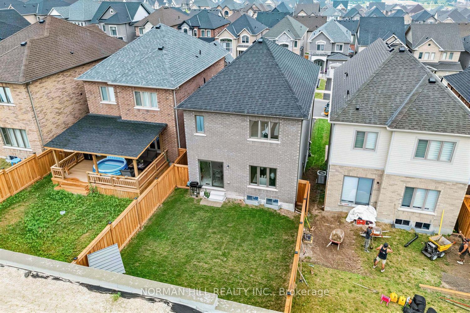 Photo 34 of 46 Janes Crescent, New Tecumseth, Alliston — HOMEH