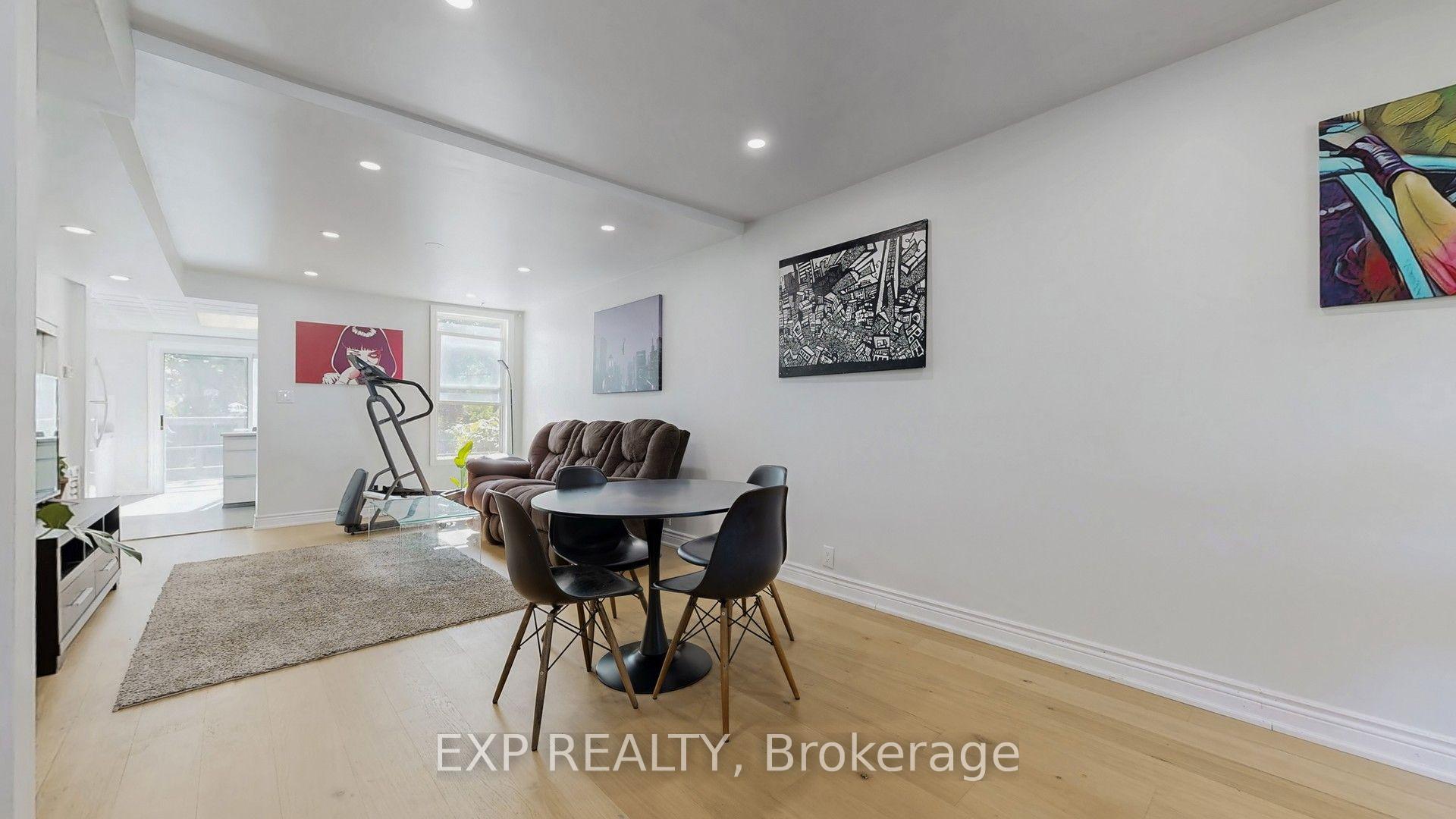 Photo 8 of 59 Vanevery Street, Etobicoke, Mimico — HOMEH