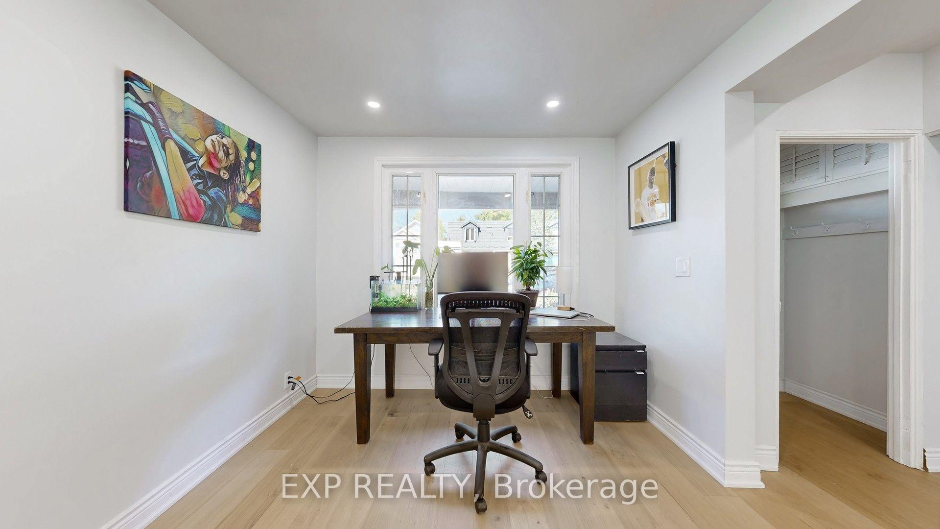 Photo 11 of 59 Vanevery Street, Etobicoke, Mimico — HOMEH
