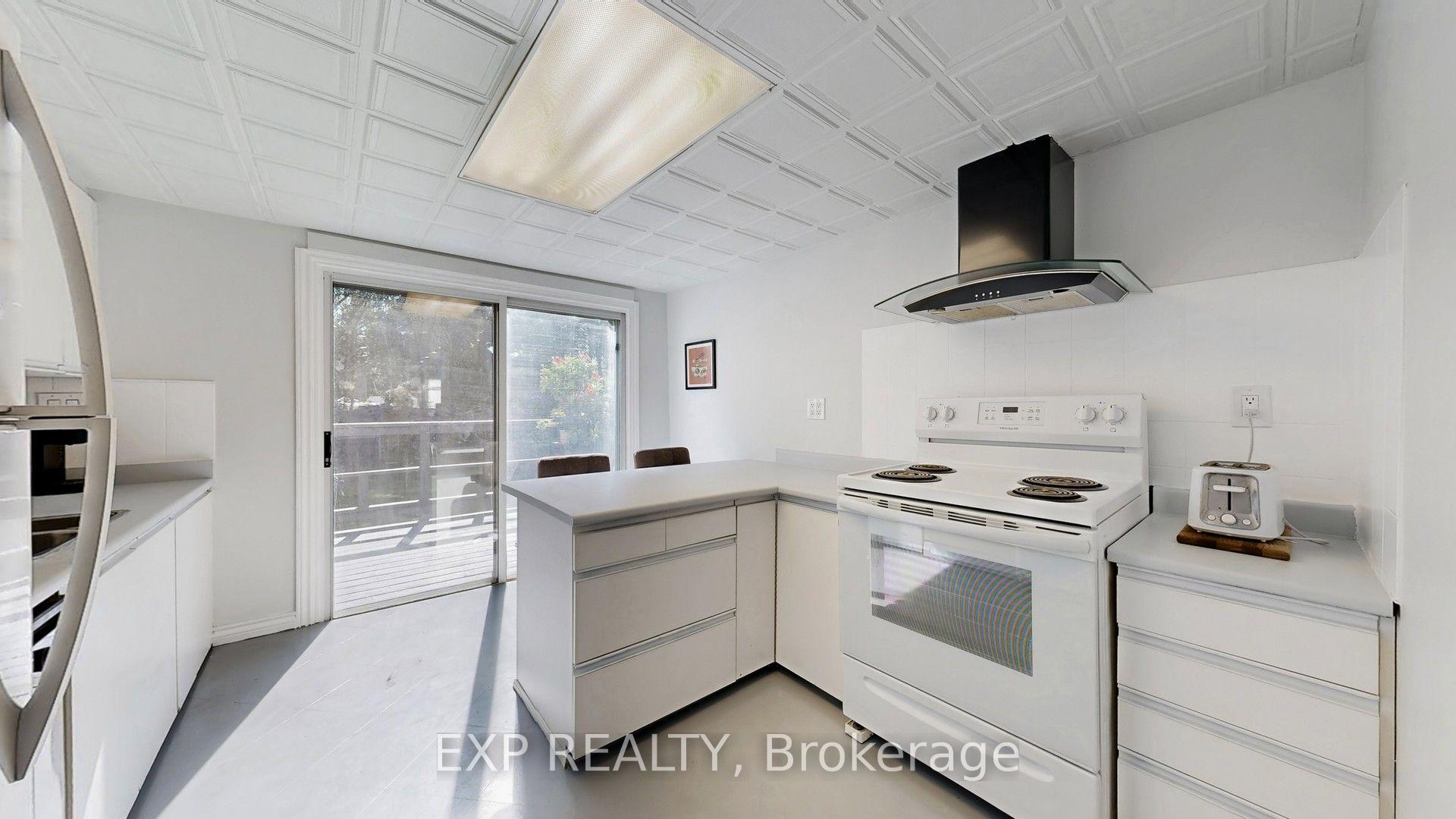 Photo 14 of 59 Vanevery Street, Etobicoke, Mimico — HOMEH