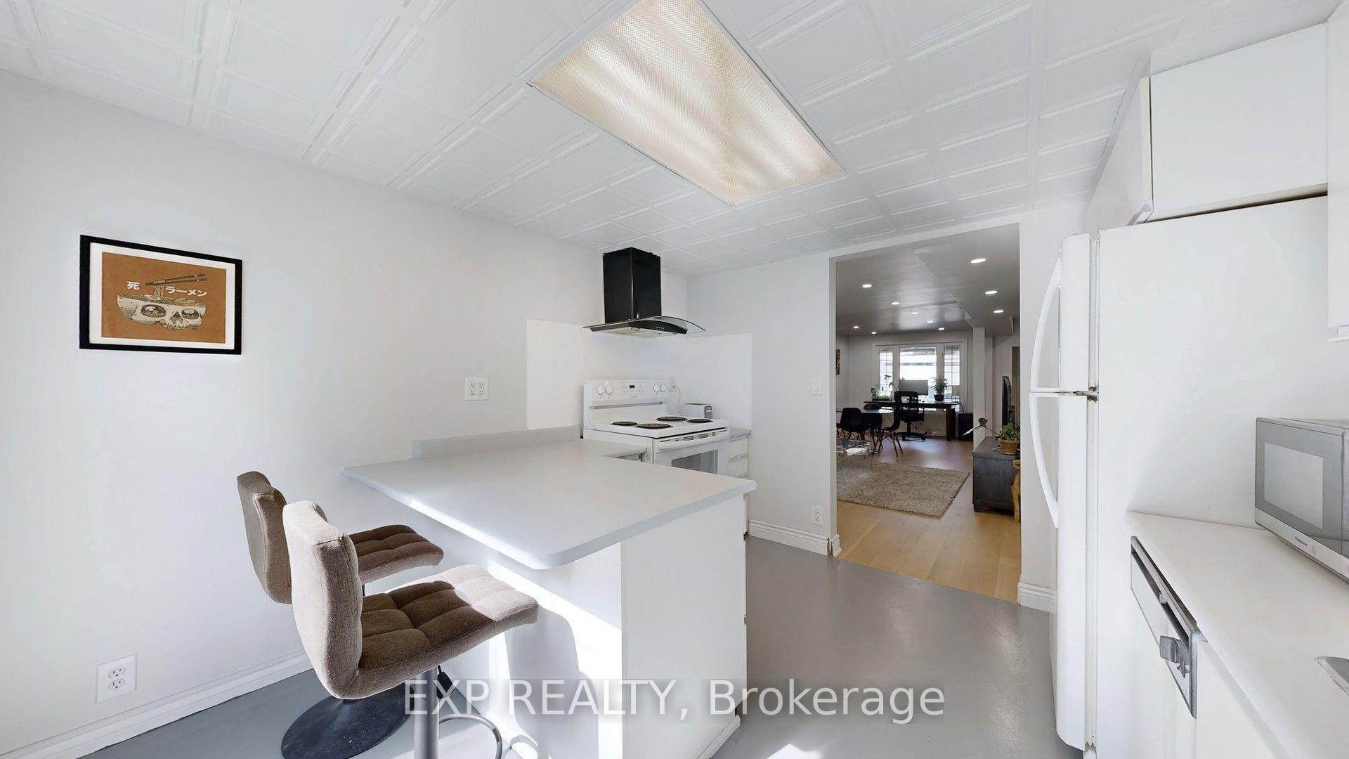 Photo 15 of 59 Vanevery Street, Etobicoke, Mimico — HOMEH