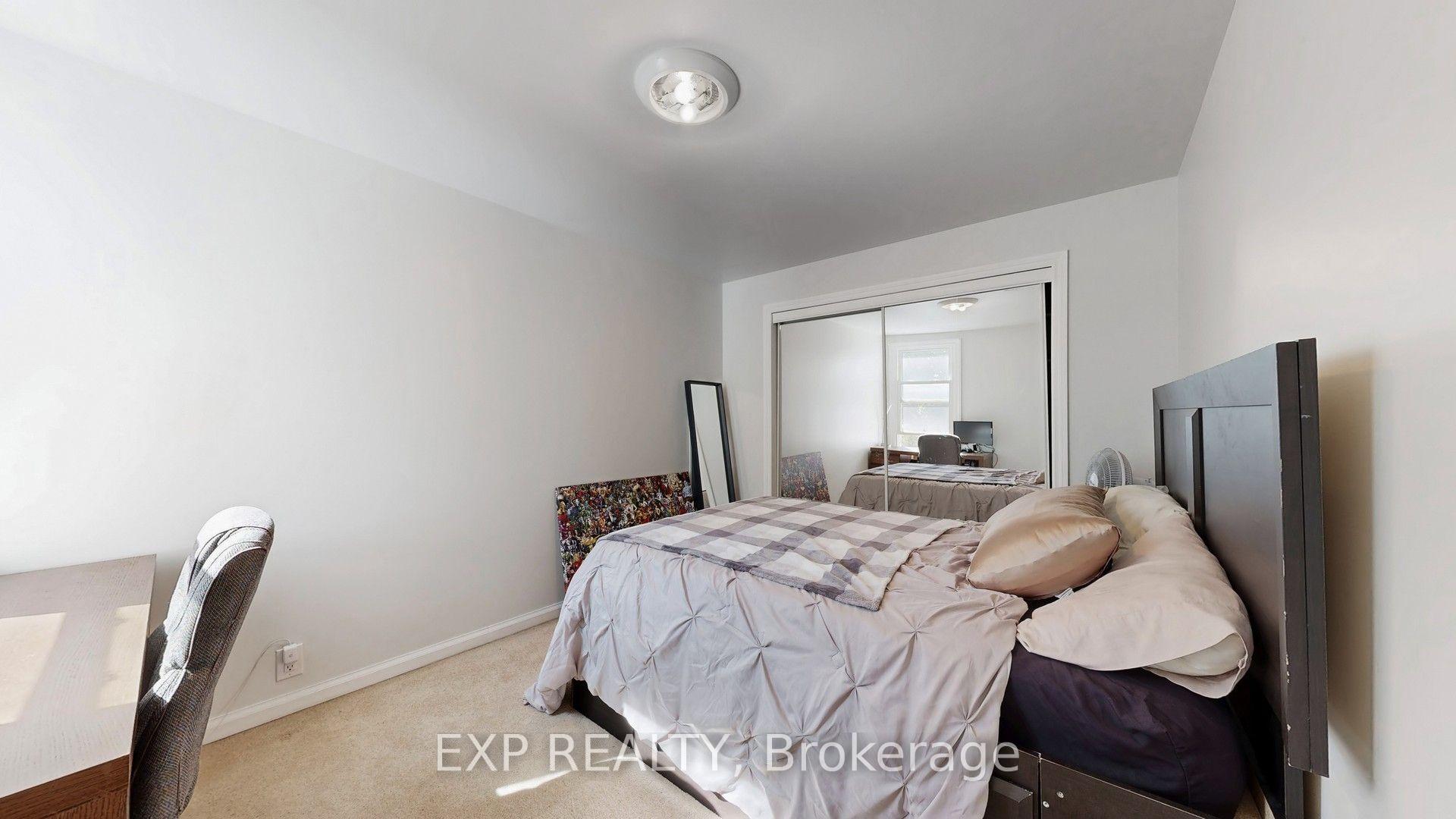 Photo 20 of 59 Vanevery Street, Etobicoke, Mimico — HOMEH