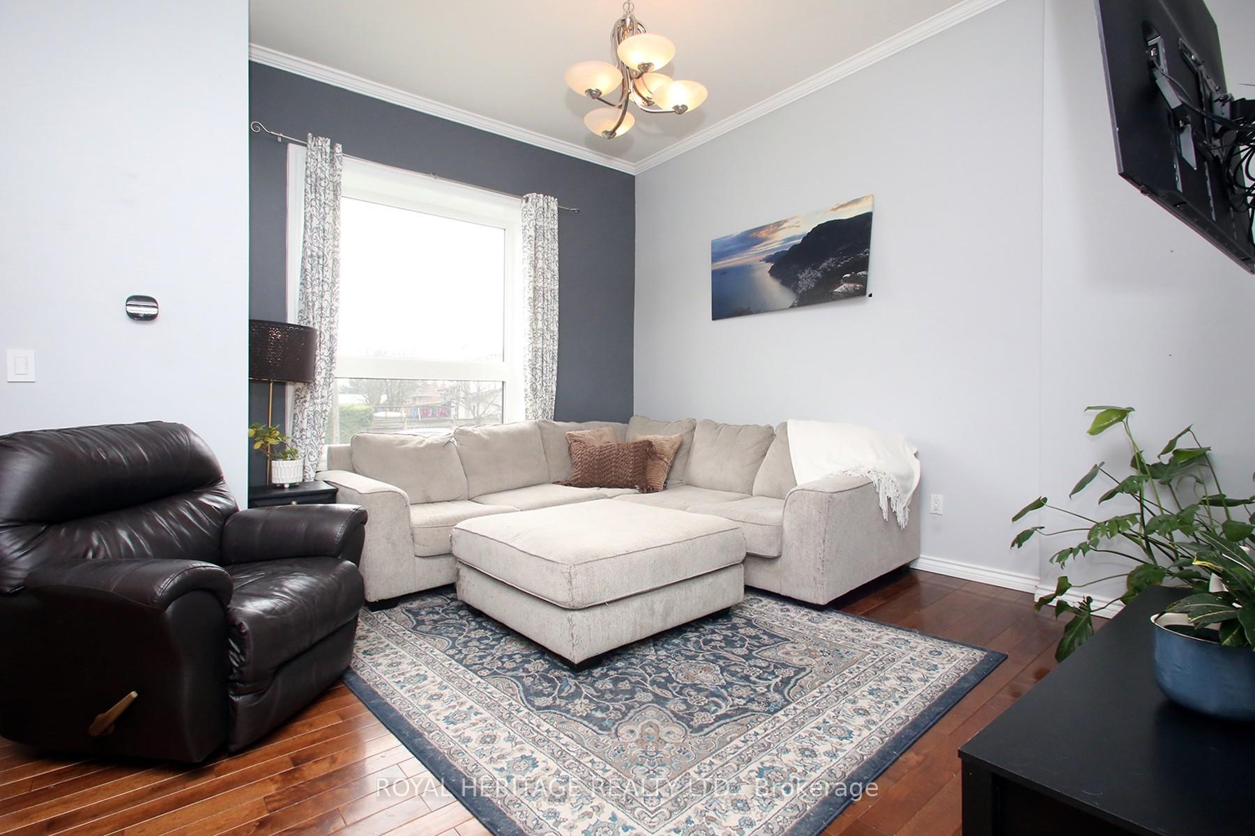 Photo 3 of 164 Kings Hill Lane, Clarington, Bowmanville — HOMEH