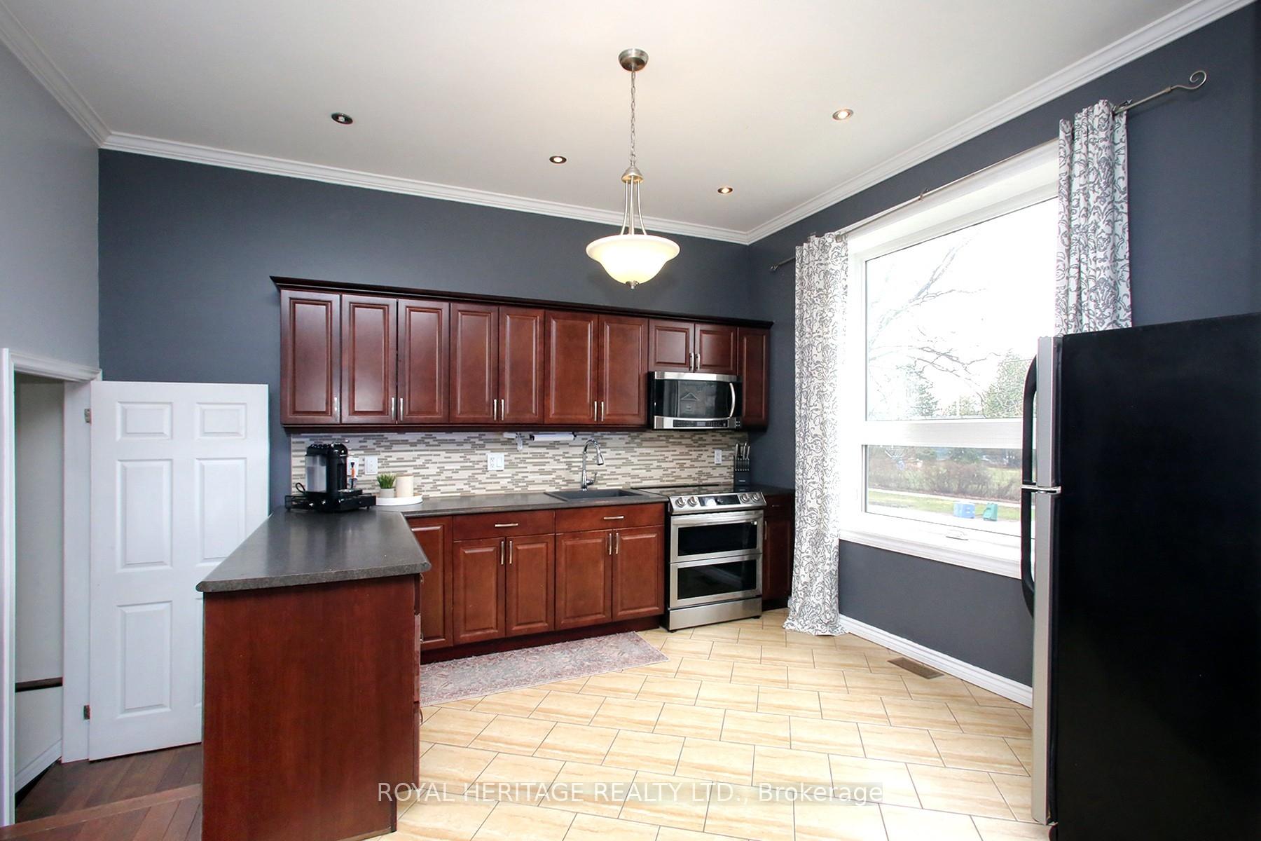 Photo 11 of 164 Kings Hill Lane, Clarington, Bowmanville — HOMEH