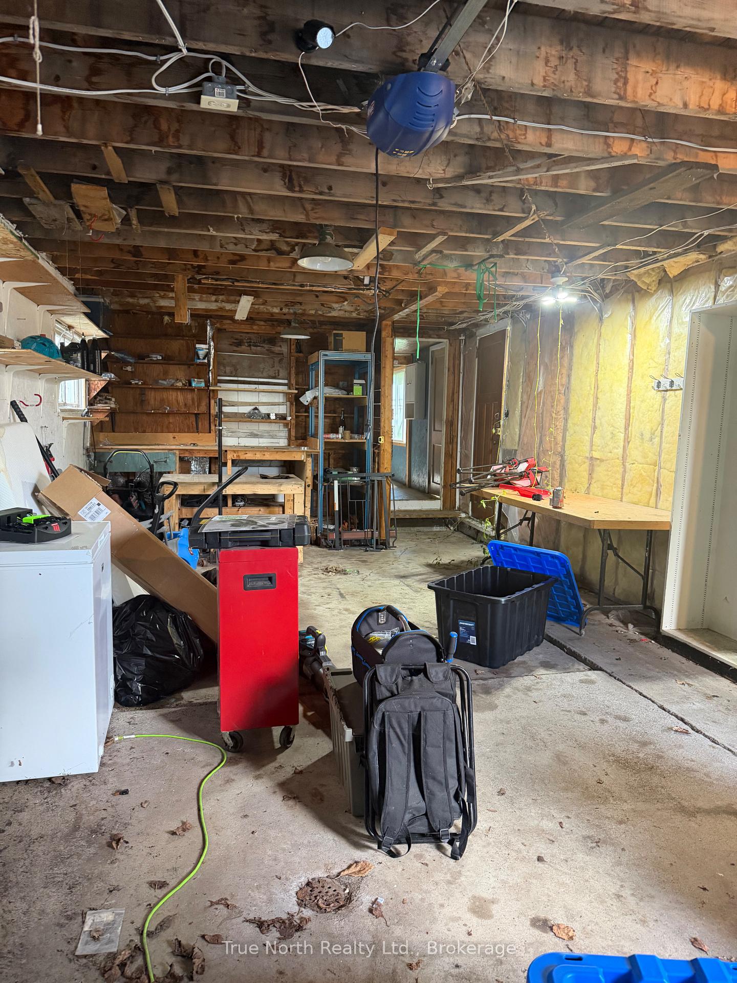 Photo 33 of 20 Devonshire Street, Kapuskasing — HOMEH
