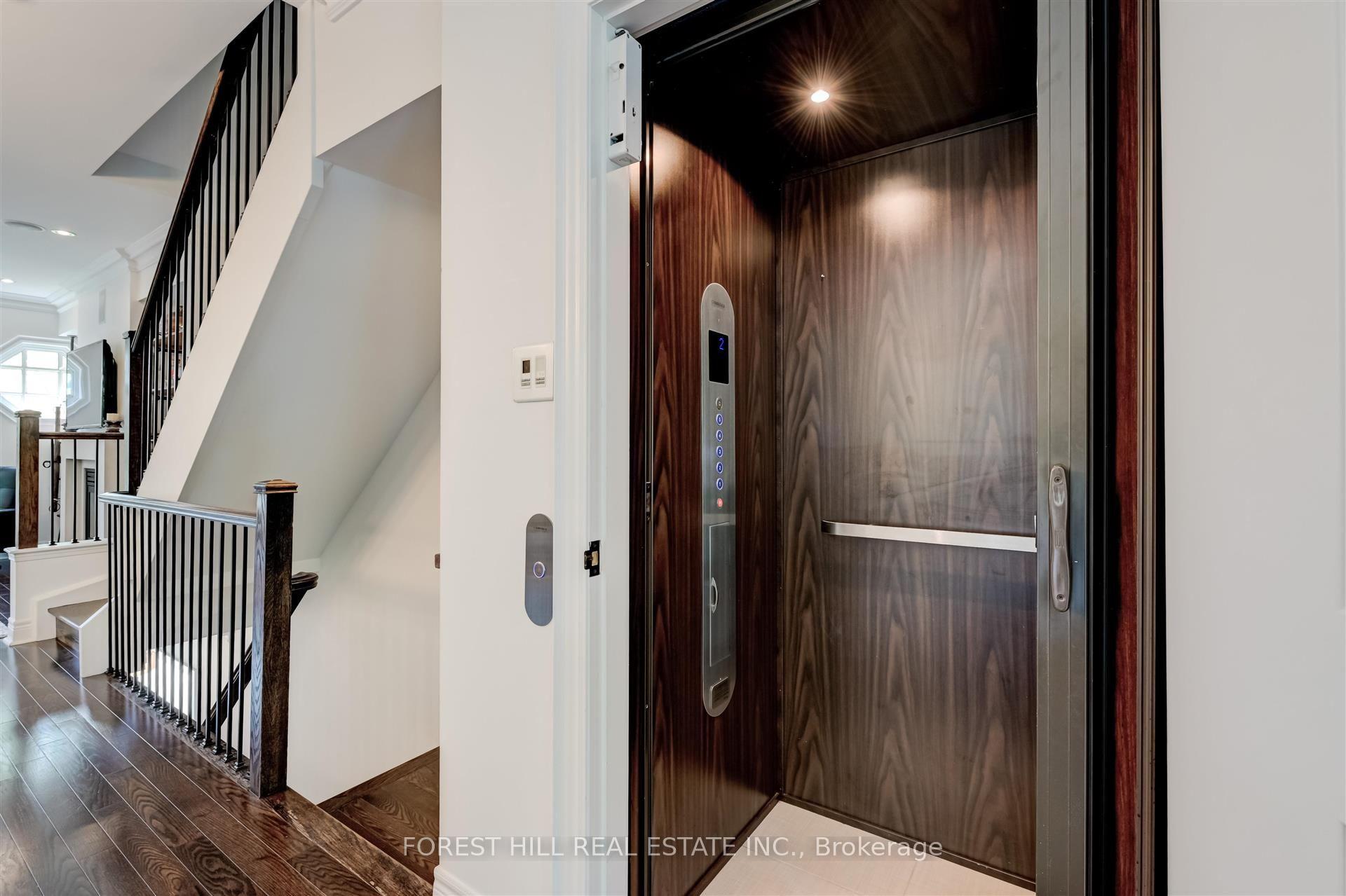 Photo 31 of 111 Powseland Crescent, Vaughan, West Woodbridge — HOMEH