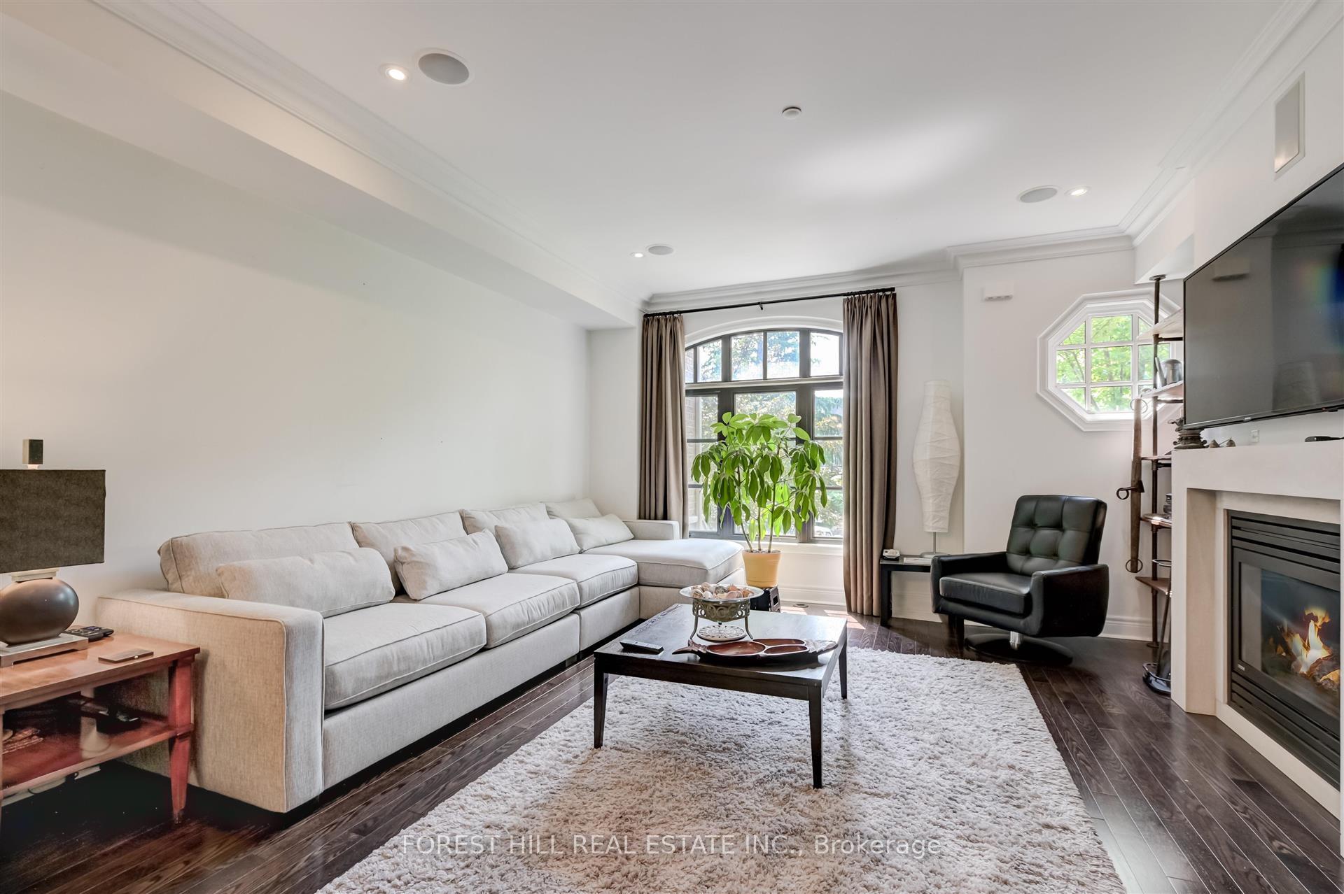 Photo 42 of 111 Powseland Crescent, Vaughan, West Woodbridge — HOMEH