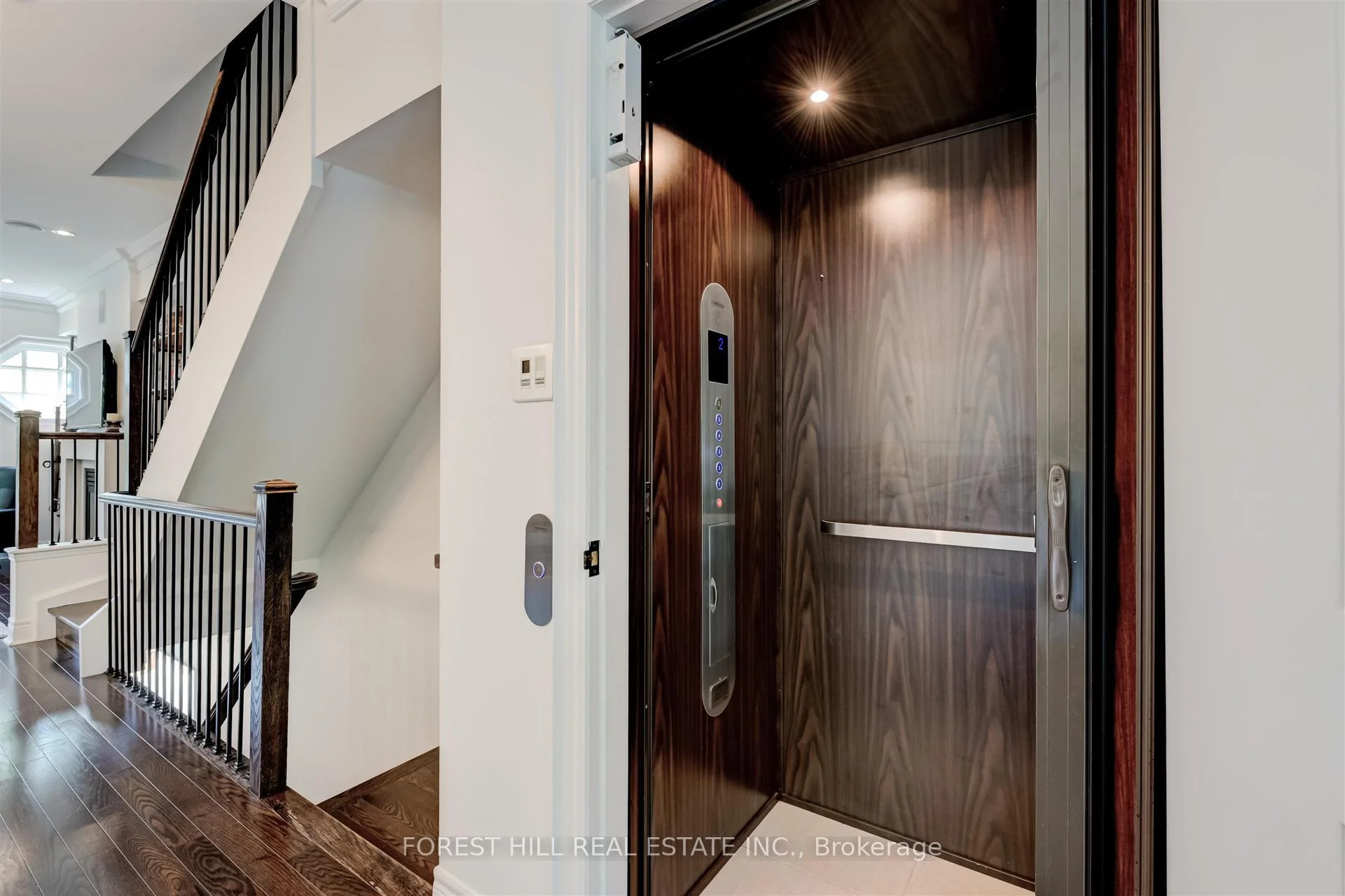 Photo 18 of 111 Powseland Crescent, Vaughan, West Woodbridge — HOMEH