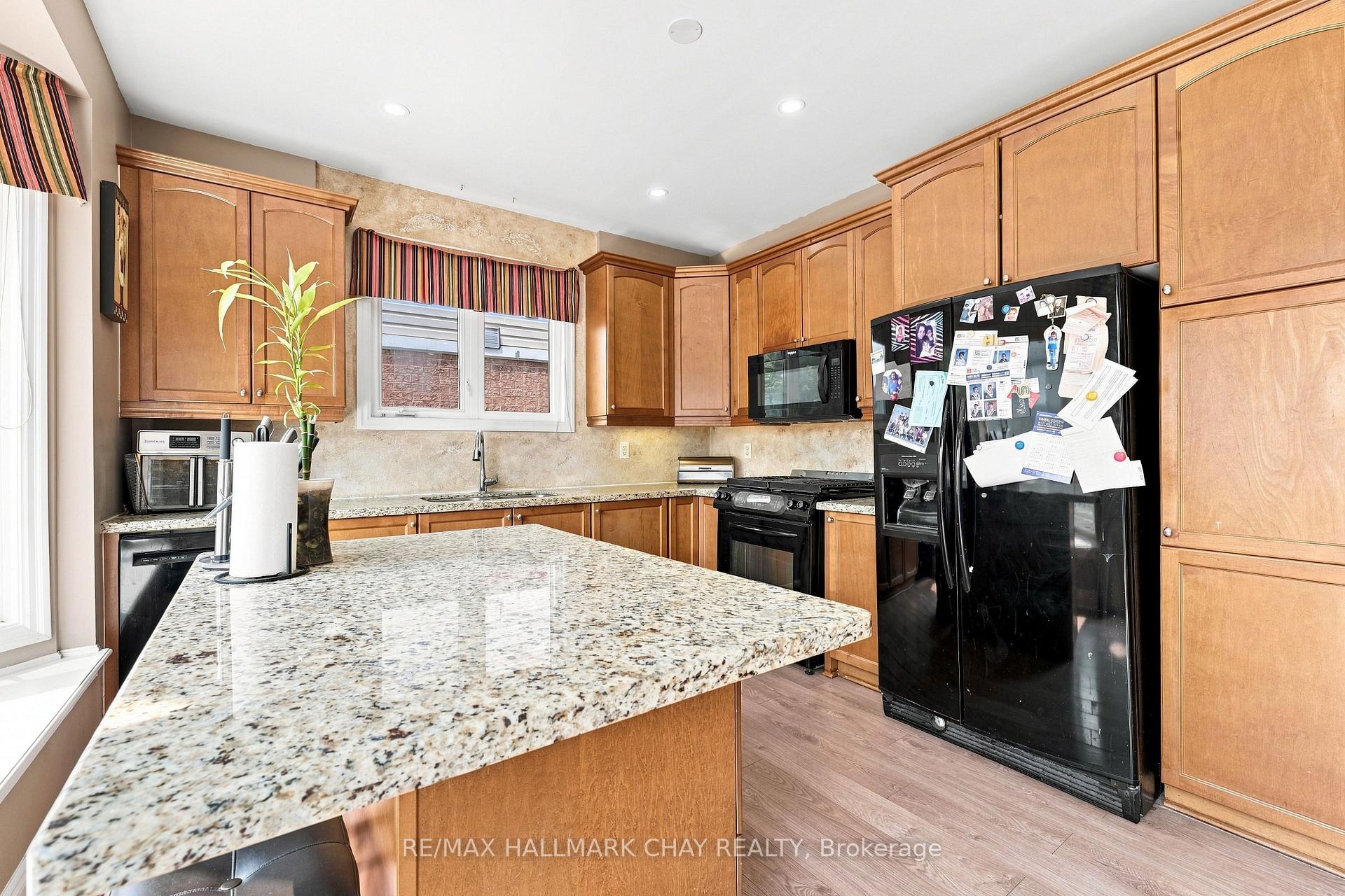 Photo 7 of 29 Dunning Drive, New Tecumseth, Alliston — HOMEH