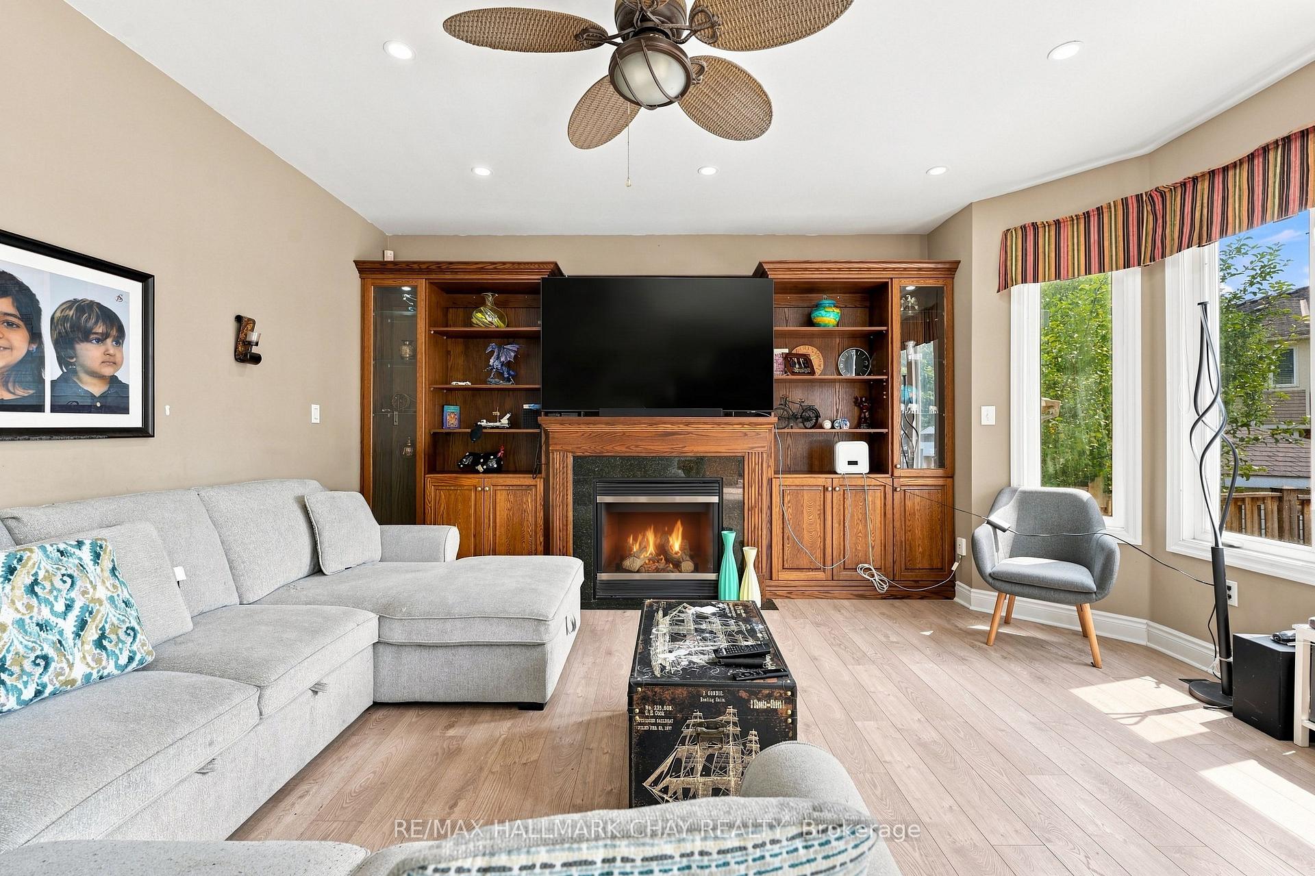 Photo 9 of 29 Dunning Drive, New Tecumseth, Alliston — HOMEH