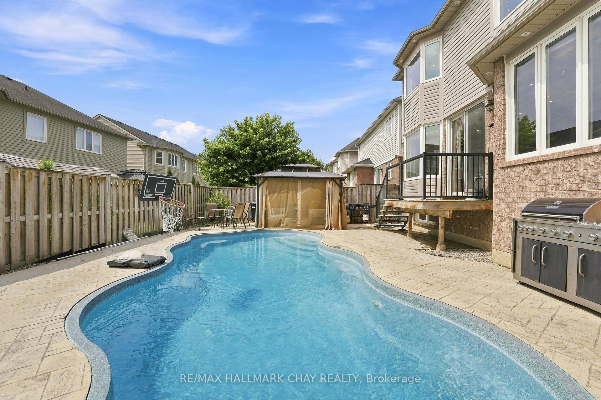 Photo 15 of 29 Dunning Drive, New Tecumseth, Alliston — HOMEH
