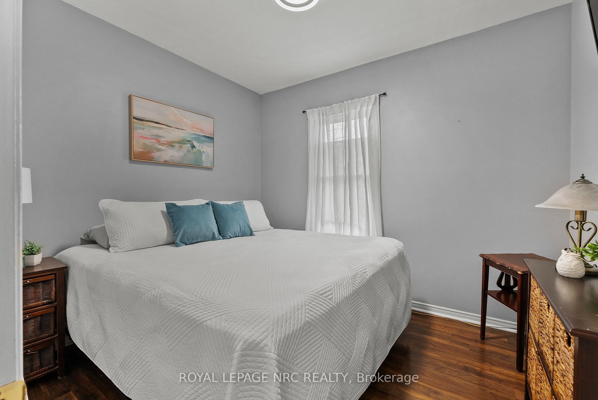 Photo 12 of 14 Heatherington Street, St. Catharines, Downtown — HOMEH