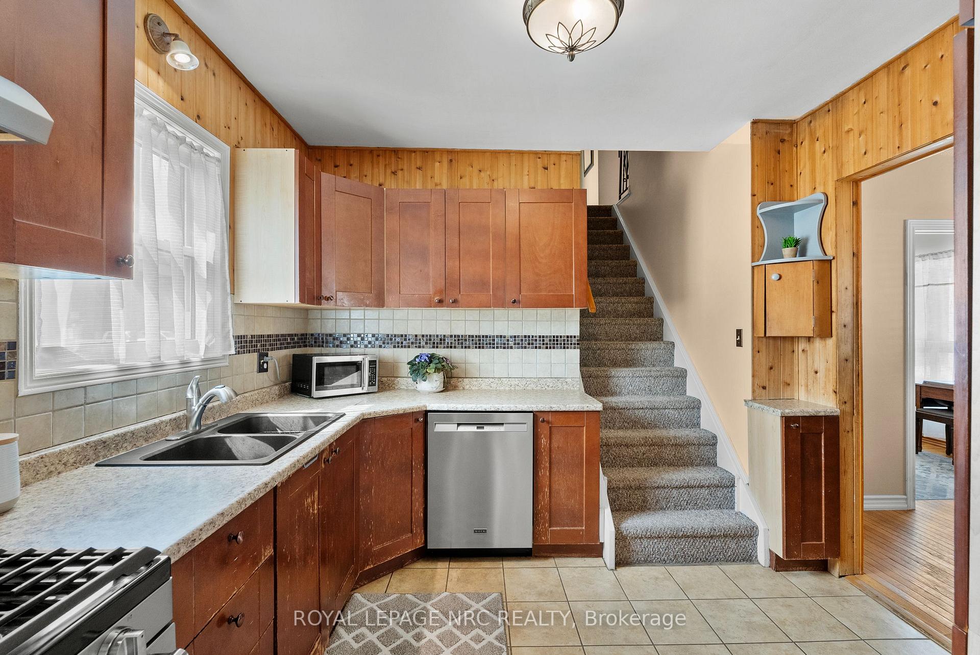 Photo 17 of 14 Heatherington Street, St. Catharines, Downtown — HOMEH