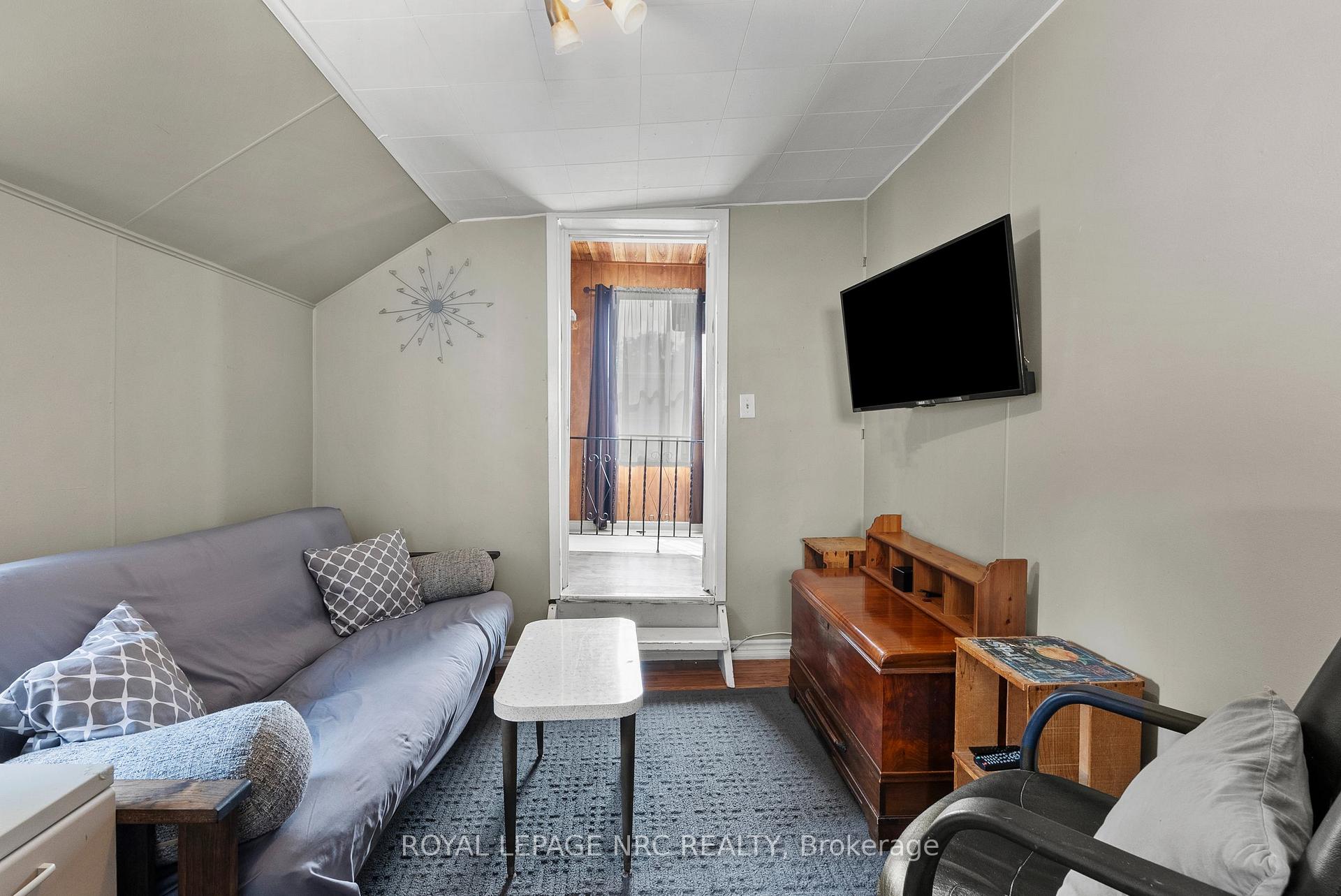 Photo 19 of 14 Heatherington Street, St. Catharines, Downtown — HOMEH