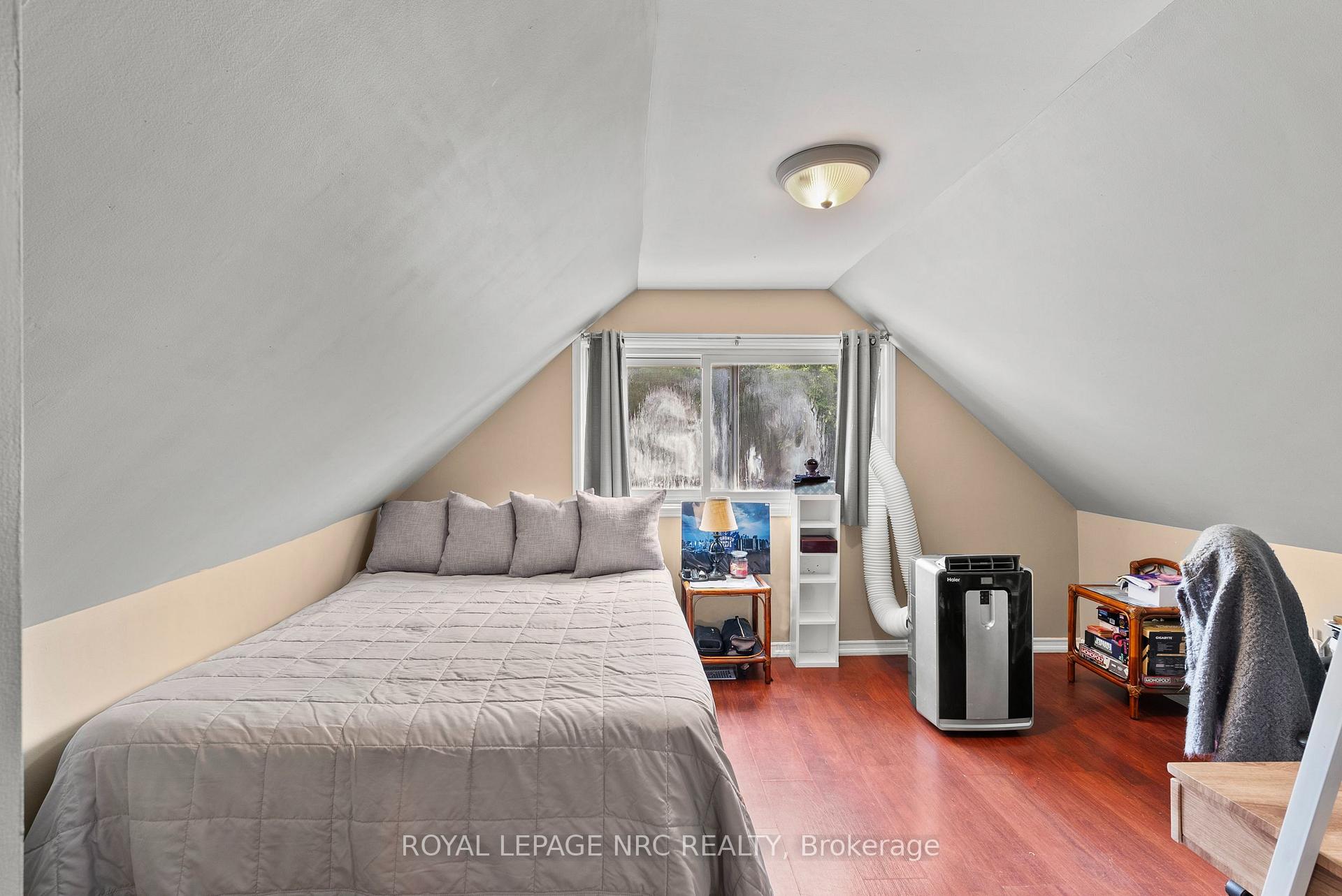 Photo 21 of 14 Heatherington Street, St. Catharines, Downtown — HOMEH