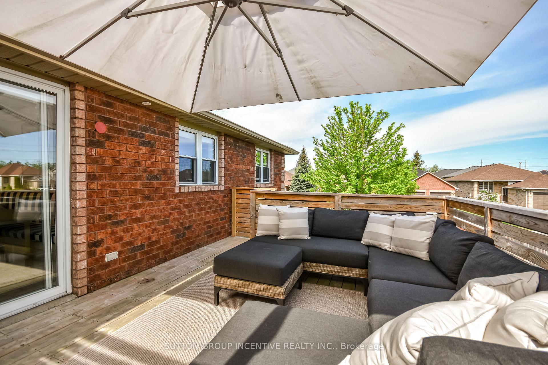 Photo 35 of 2 Hewitt Place, Barrie, Georgian Drive — HOMEH