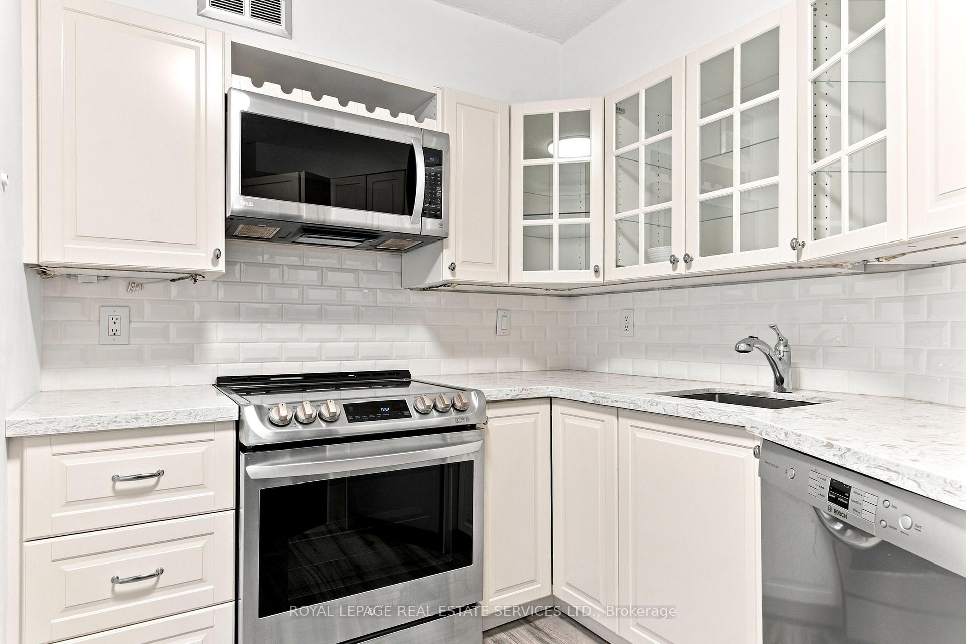 Photo 15 of Unit 1104, 250 Queens Quay, Toronto, Waterfront Communities — HOMEH