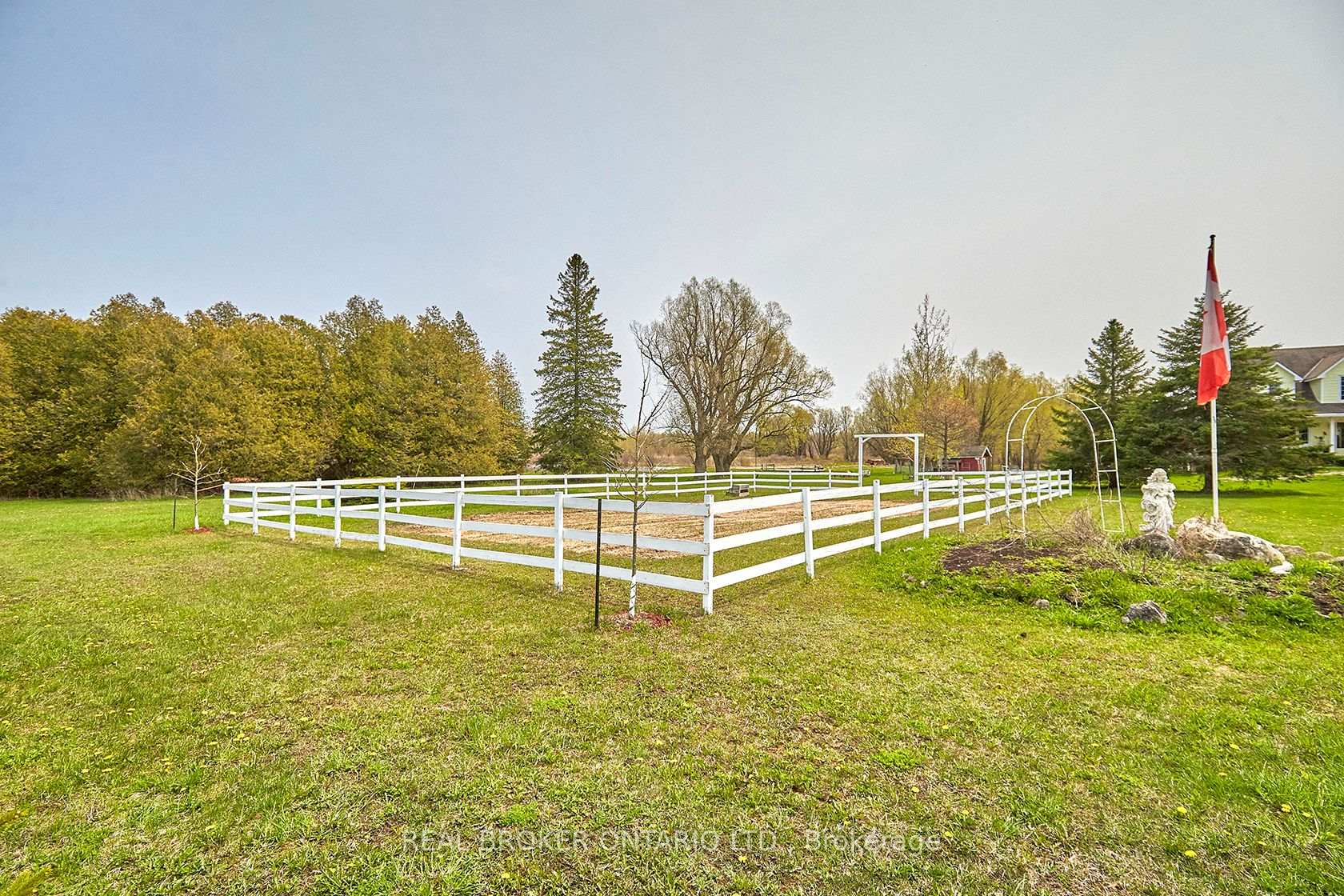Photo 10 of 504224 89 Highway, Amaranth, Rural Amaranth — HOMEH