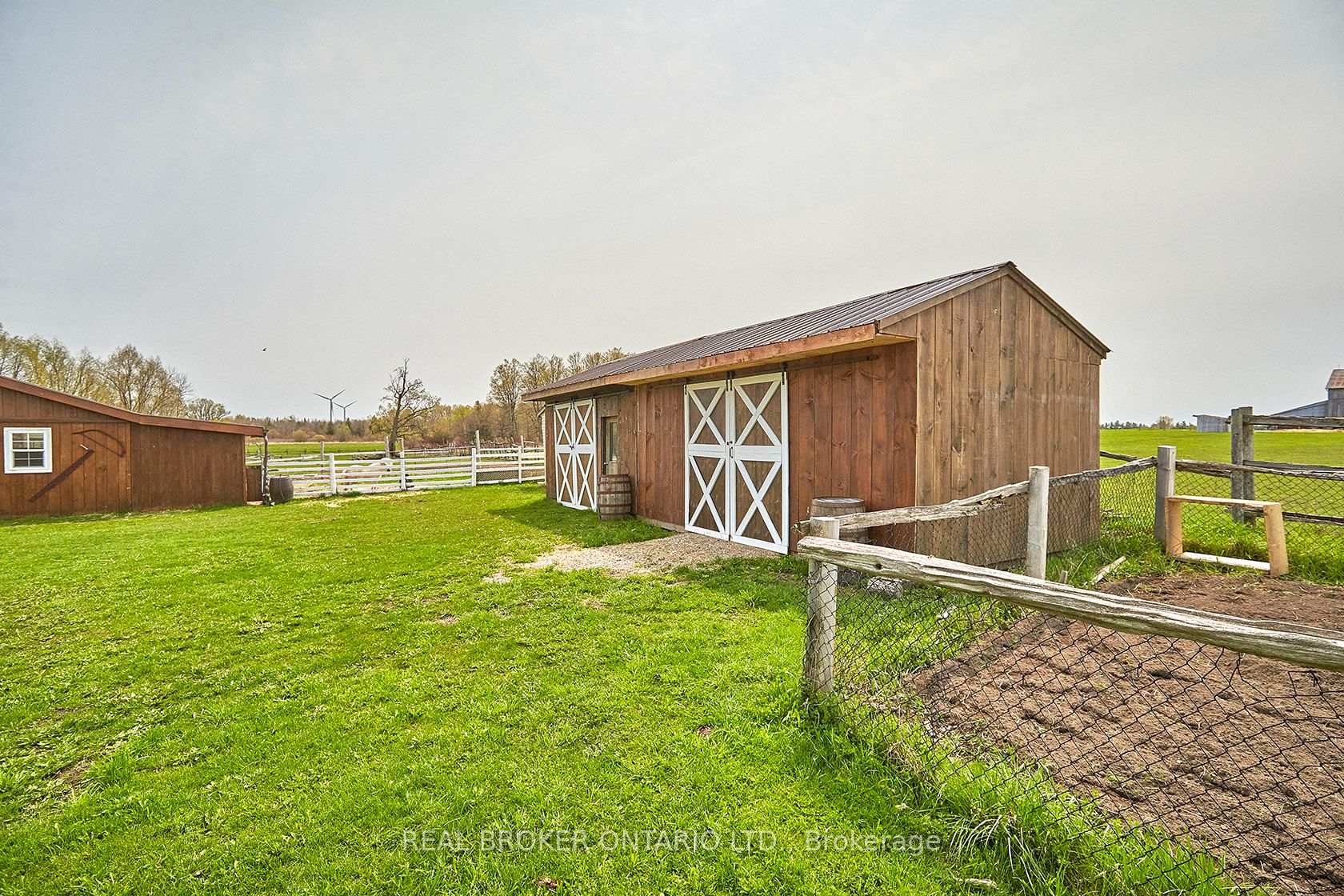 Photo 18 of 504224 89 Highway, Amaranth, Rural Amaranth — HOMEH