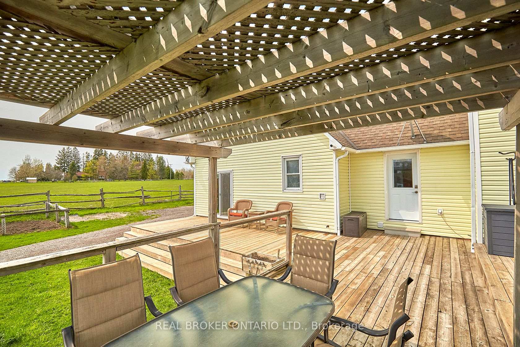 Photo 20 of 504224 89 Highway, Amaranth, Rural Amaranth — HOMEH