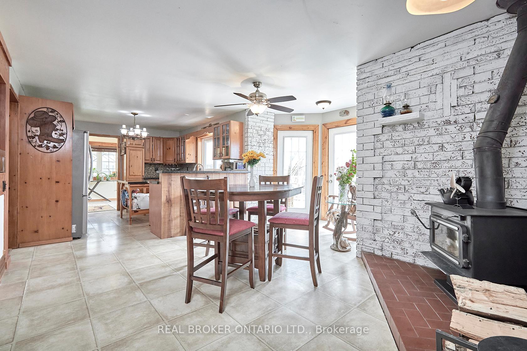 Photo 41 of 504224 89 Highway, Amaranth, Rural Amaranth — HOMEH