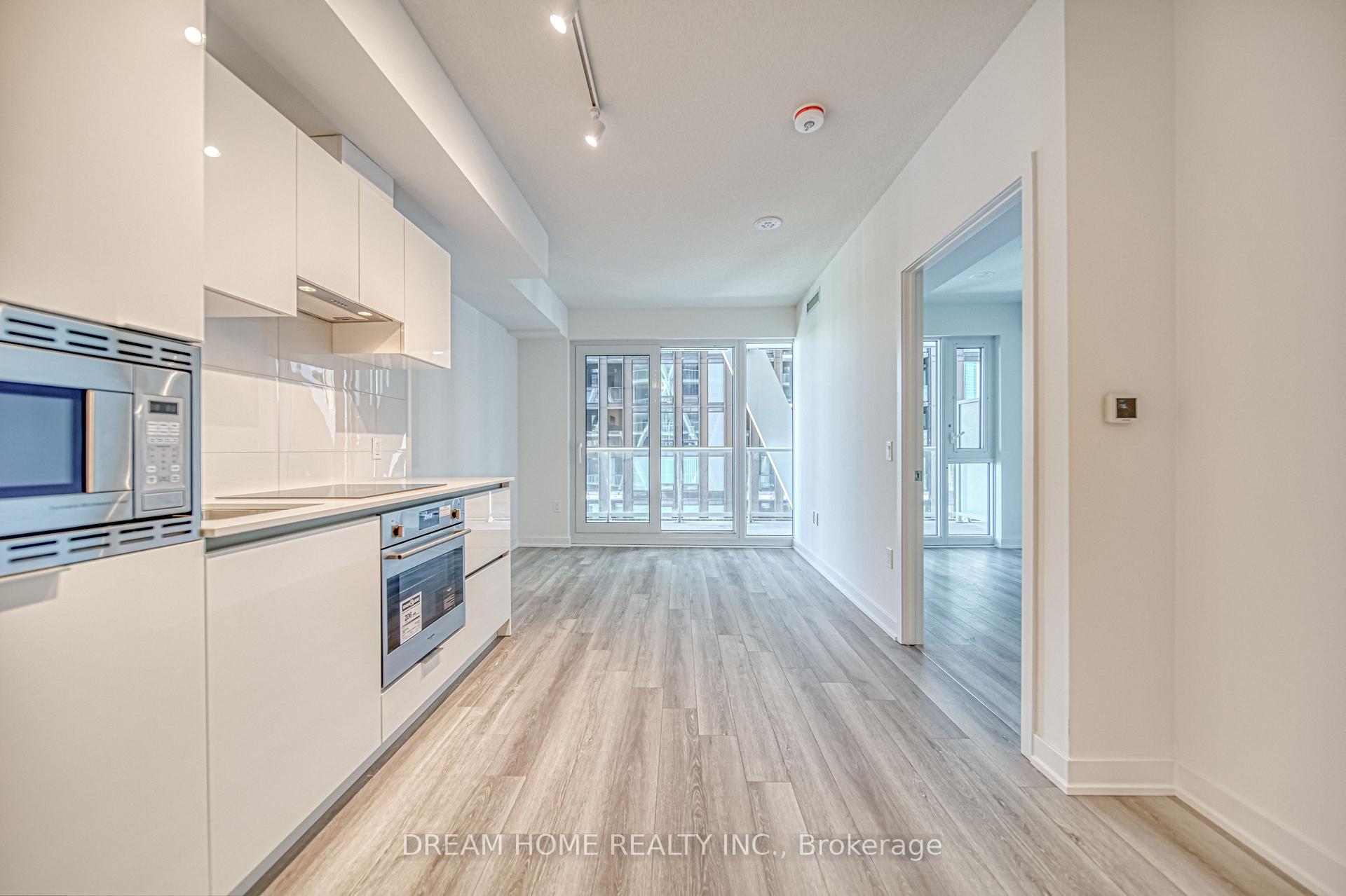 Photo 4 of Unit 1921, 230 Simcoe Street, Toronto, Kensington-Chinatown — HOMEH
