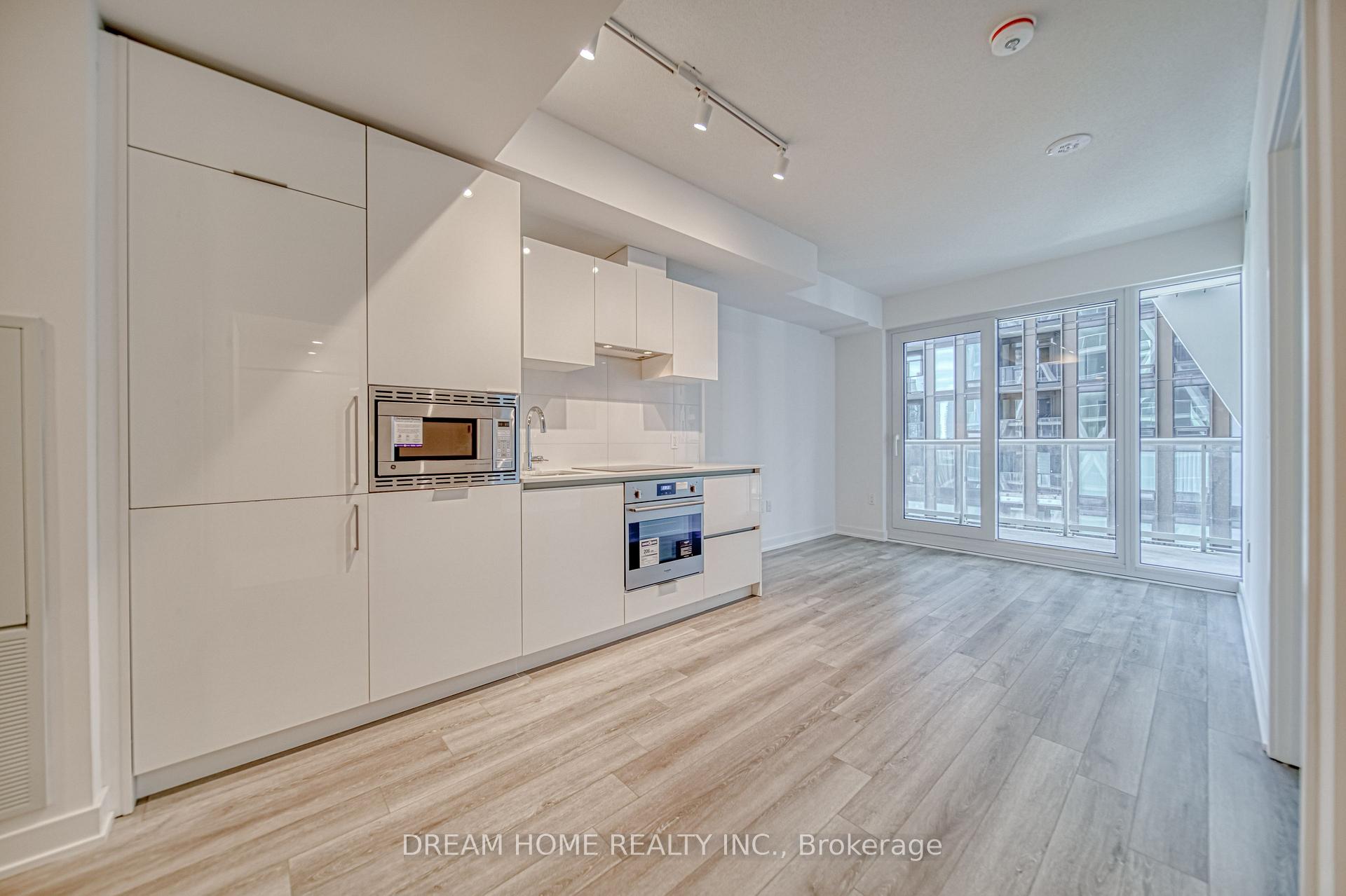 Photo 5 of Unit 1921, 230 Simcoe Street, Toronto, Kensington-Chinatown — HOMEH