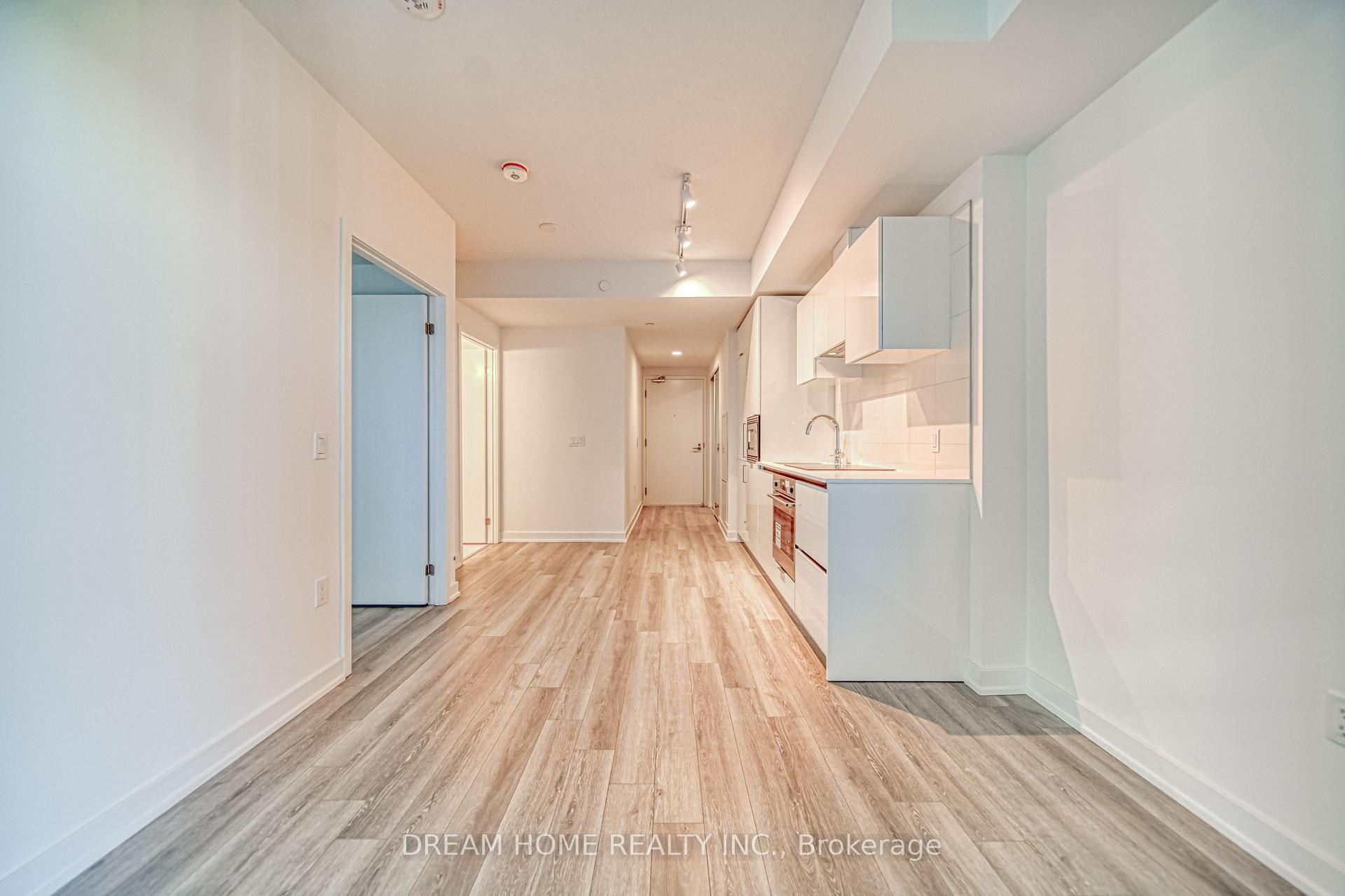 Photo 8 of Unit 1921, 230 Simcoe Street, Toronto, Kensington-Chinatown — HOMEH