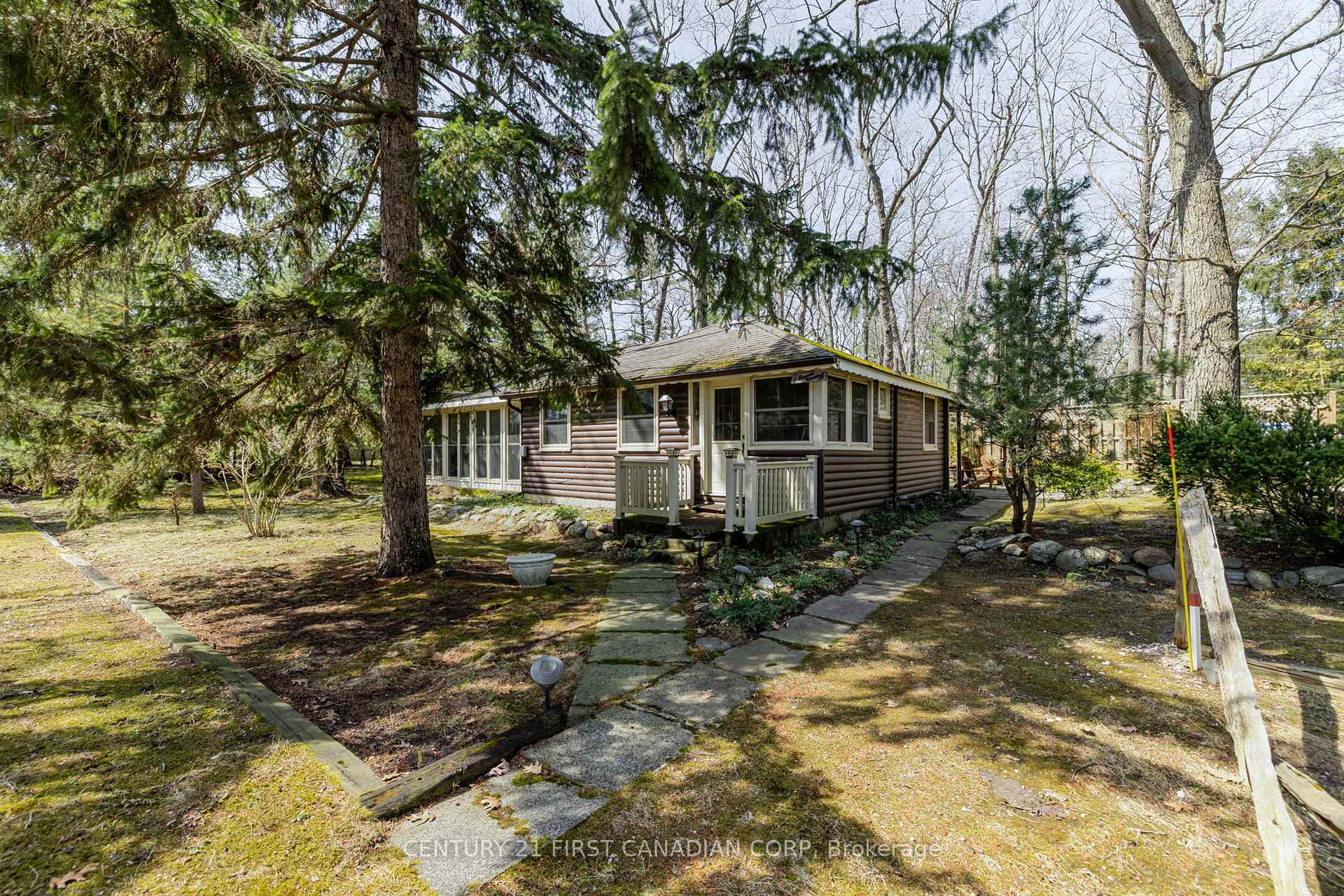 Photo of 47 Heaman Crescent