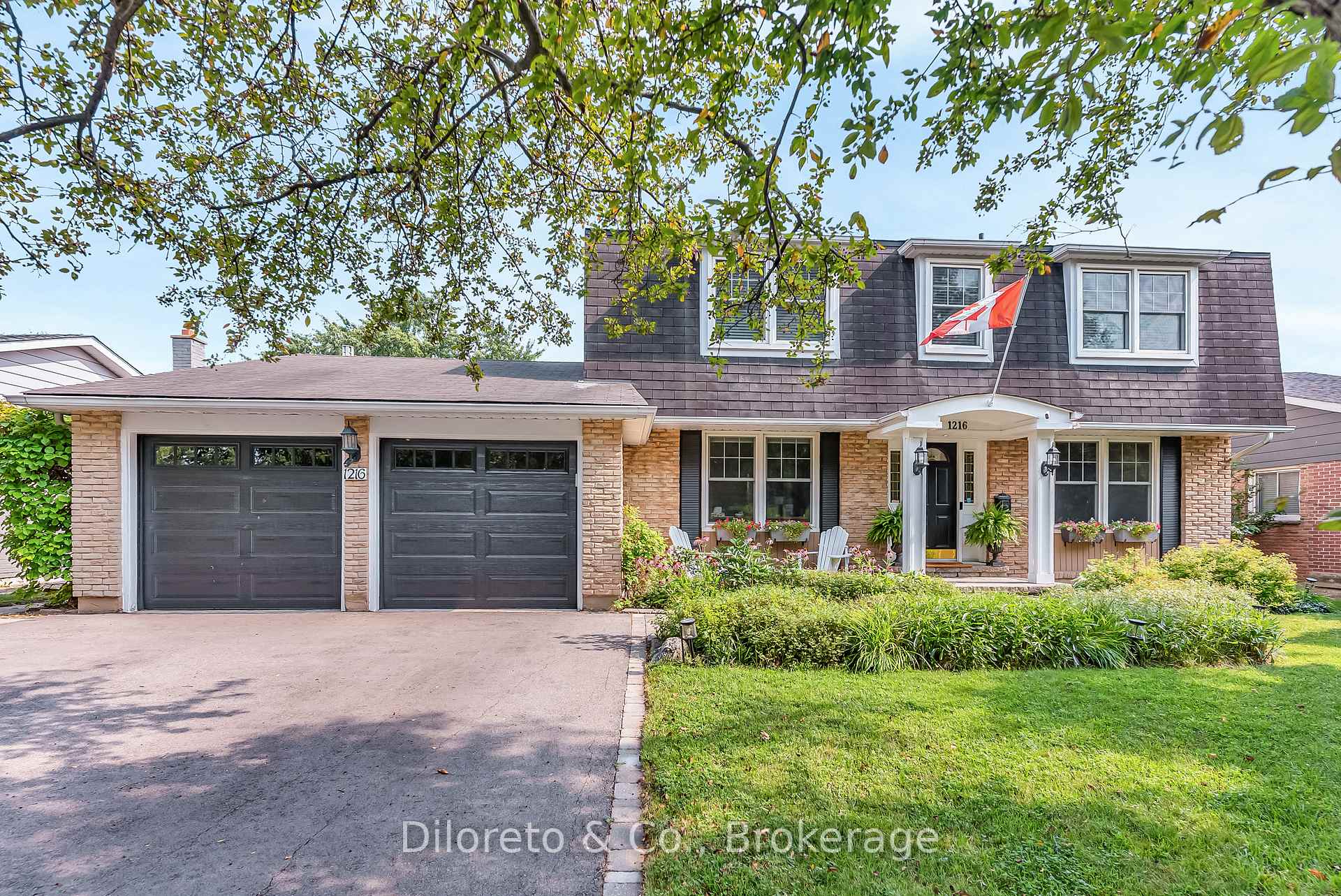 Photo 1 of 1216 Tyandaga Park Drive, Burlington, Tyandaga — HOMEH