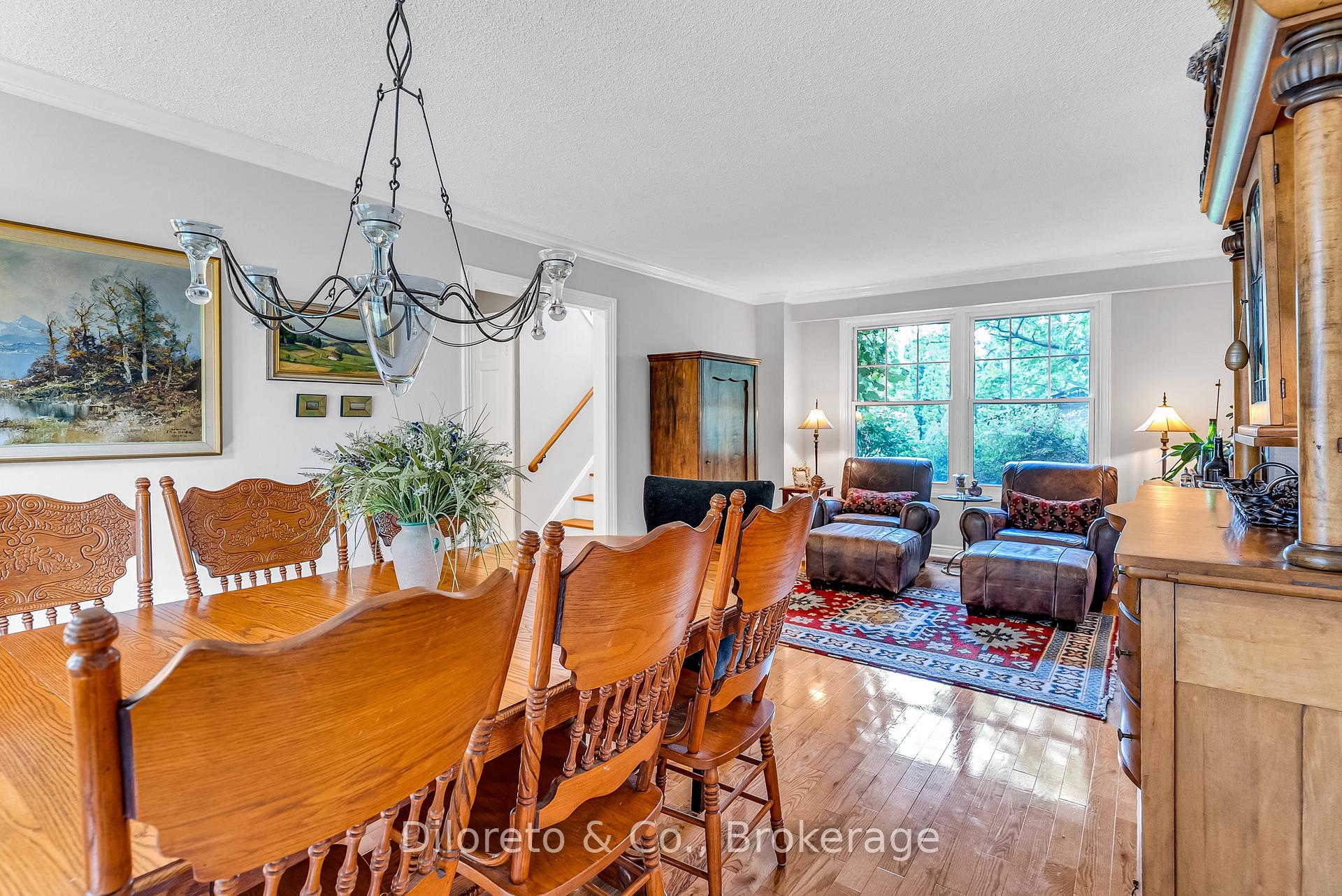 Photo 6 of 1216 Tyandaga Park Drive, Burlington, Tyandaga — HOMEH