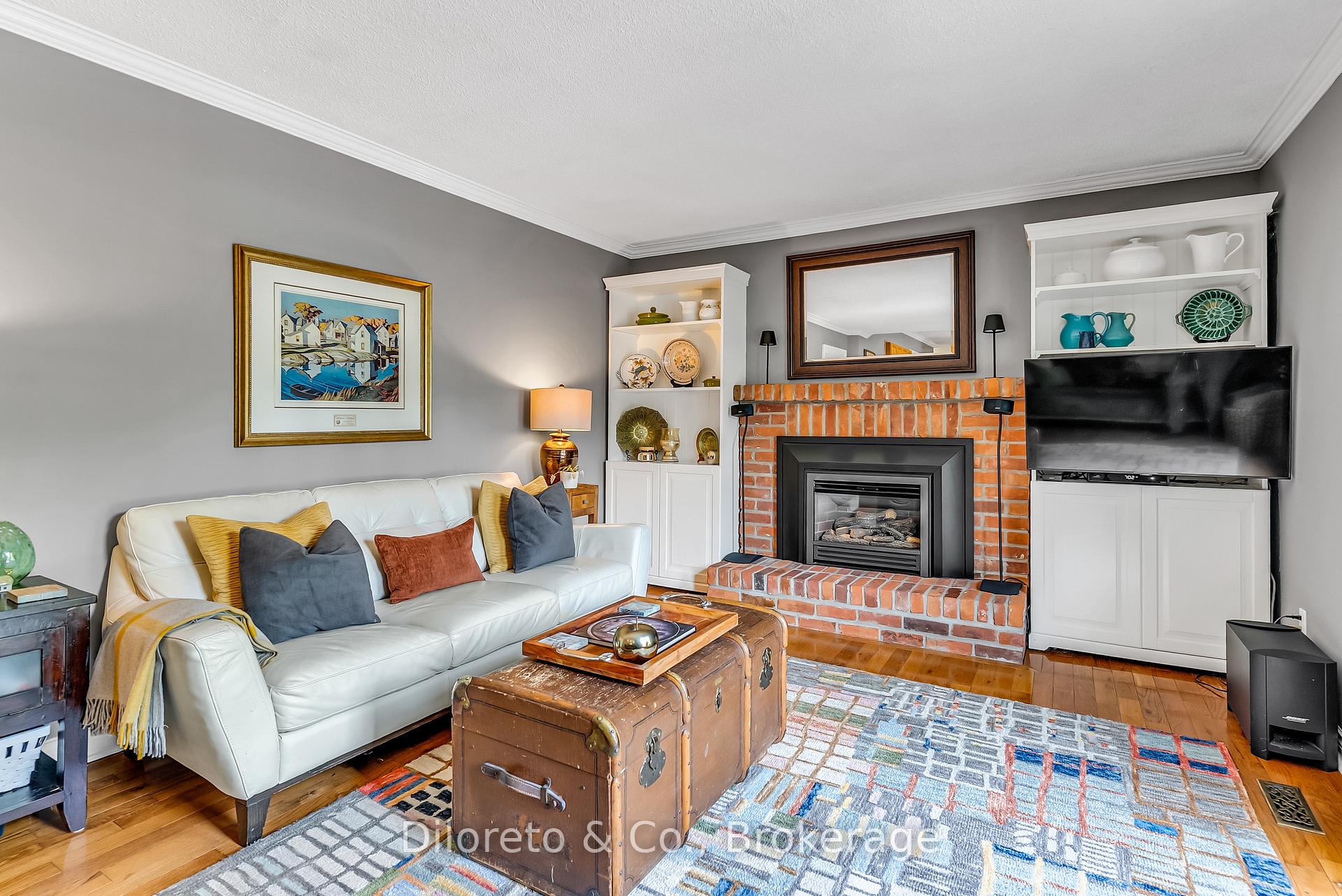 Photo 15 of 1216 Tyandaga Park Drive, Burlington, Tyandaga — HOMEH