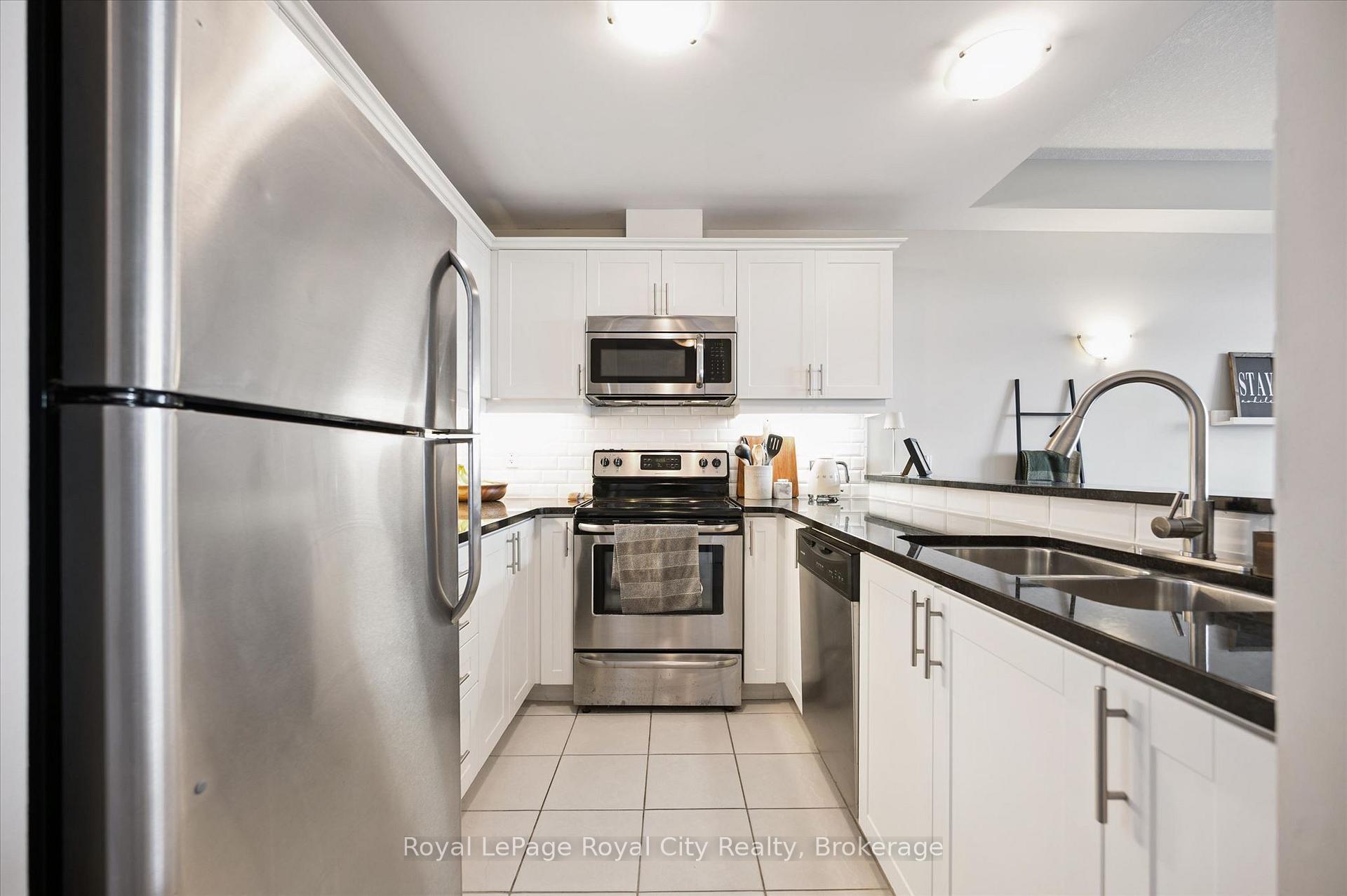 Photo 7 of Unit 403, 2 Colonial Drive, Guelph, Pineridge/Westminster Woods — HOMEH