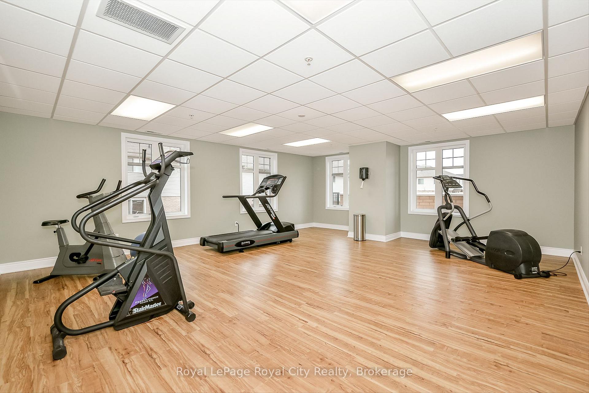 Photo 25 of Unit 403, 2 Colonial Drive, Guelph, Pineridge/Westminster Woods — HOMEH
