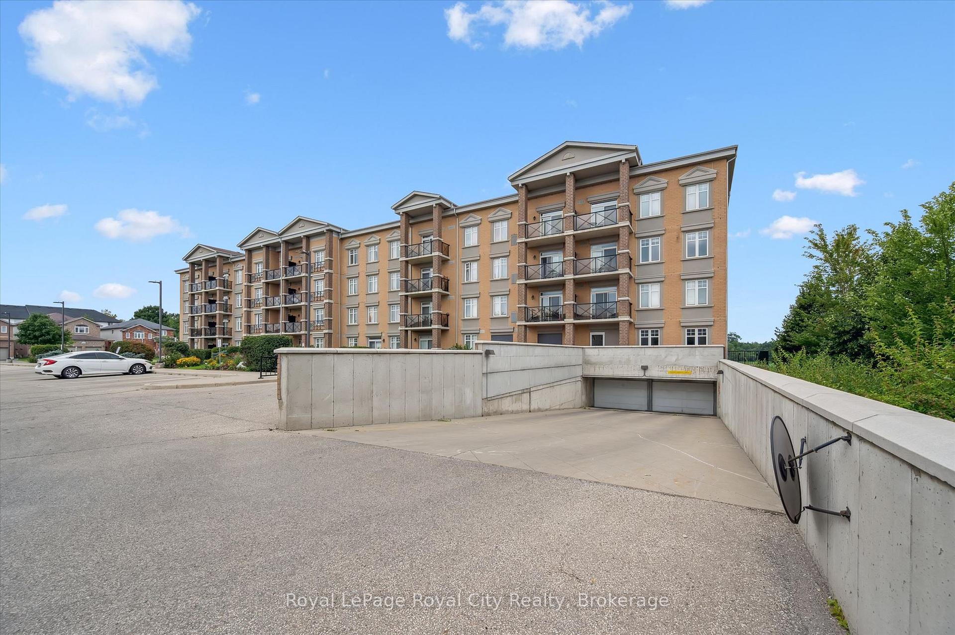 Photo 33 of Unit 403, 2 Colonial Drive, Guelph, Pineridge/Westminster Woods — HOMEH