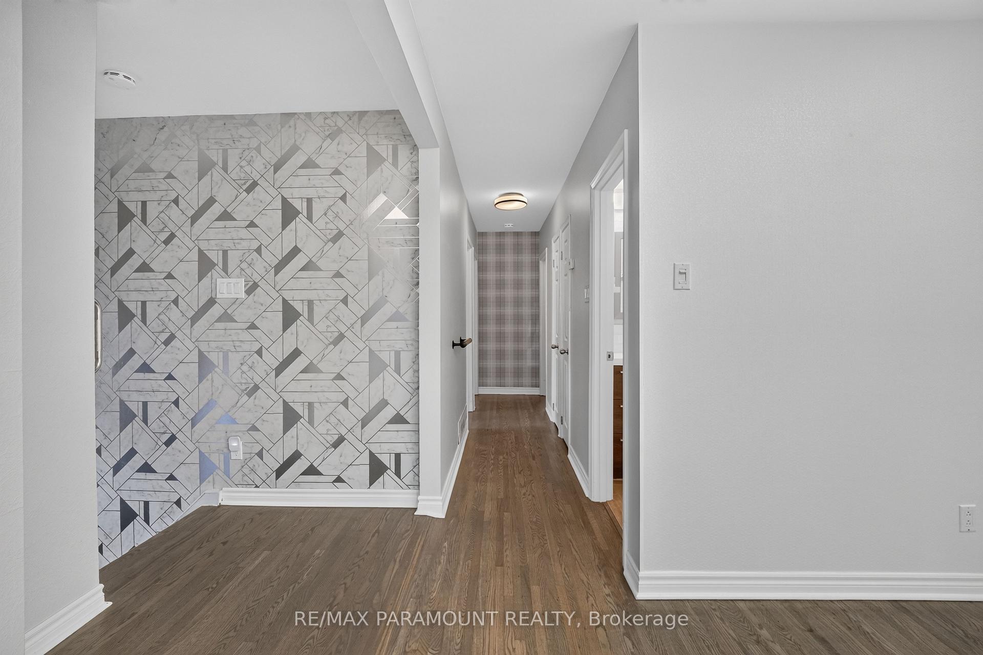 Photo 14 of 63 Argyle Crescent, Brampton, Avondale — HOMEH