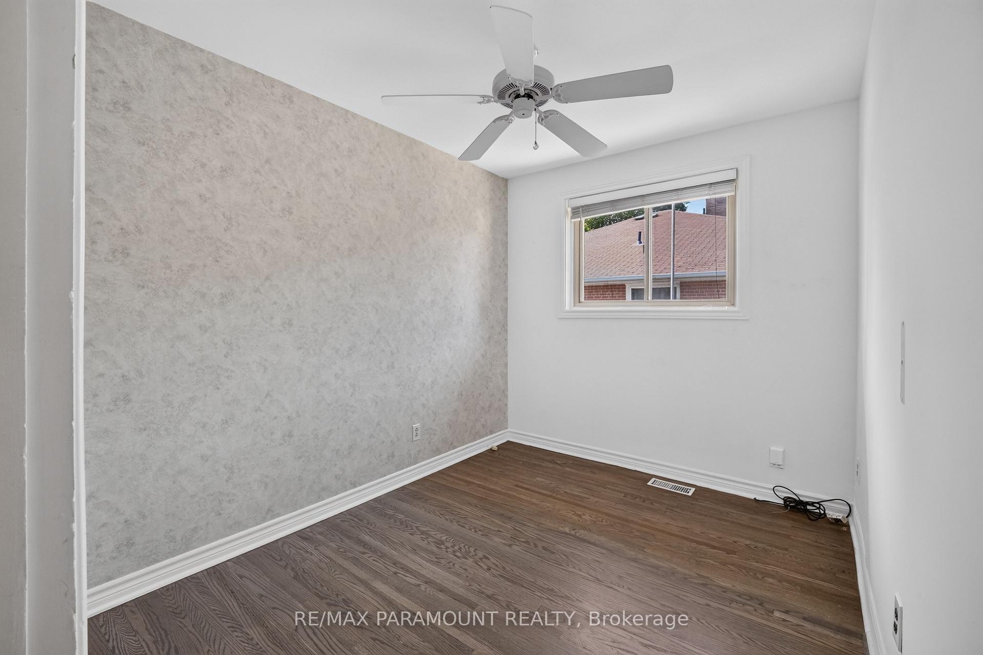 Photo 21 of 63 Argyle Crescent, Brampton, Avondale — HOMEH