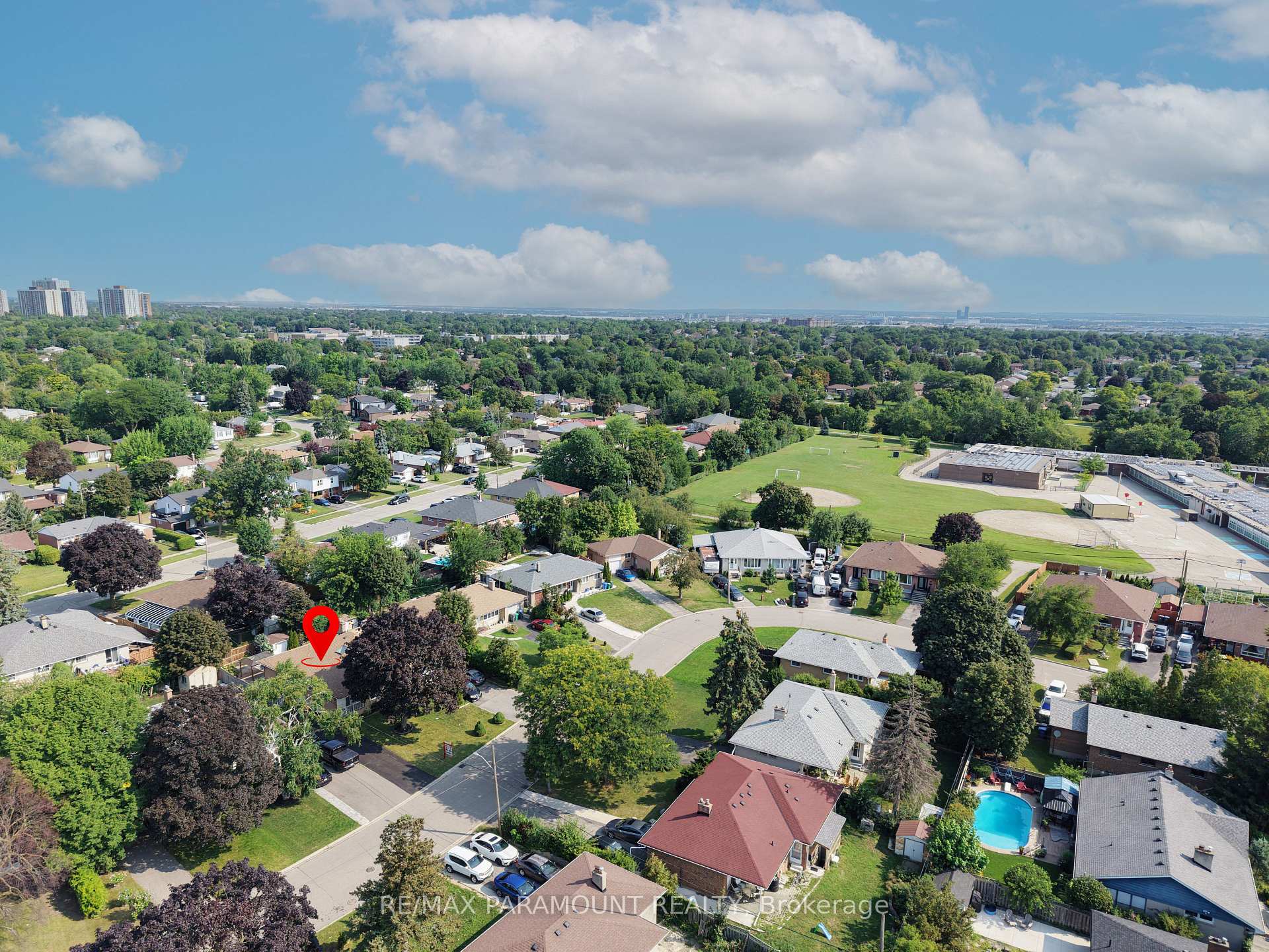 Photo 39 of 63 Argyle Crescent, Brampton, Avondale — HOMEH