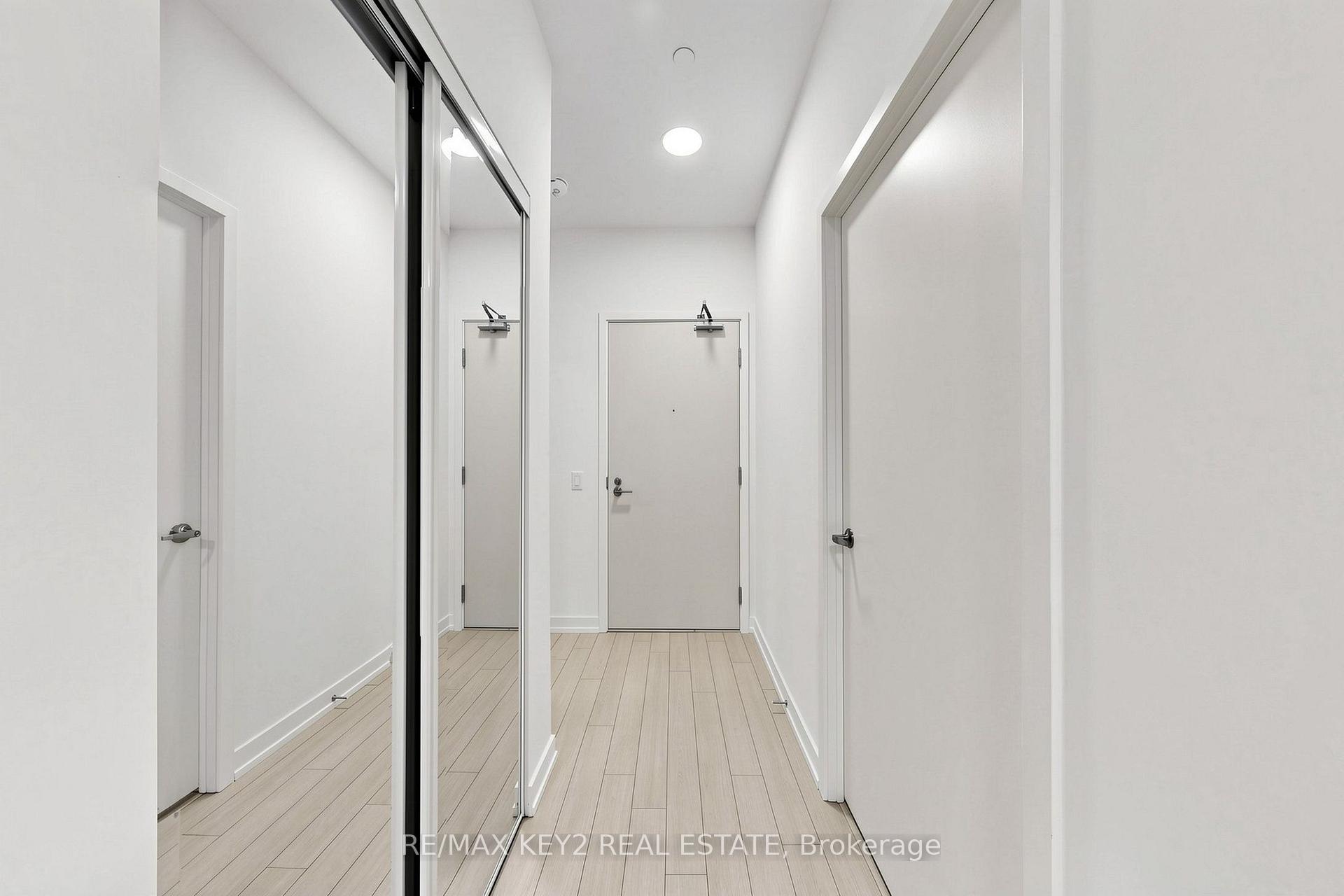 Photo 5 of Unit 710, 4010 Eglinton Avenue W, Etobicoke, Humber Heights — HOMEH