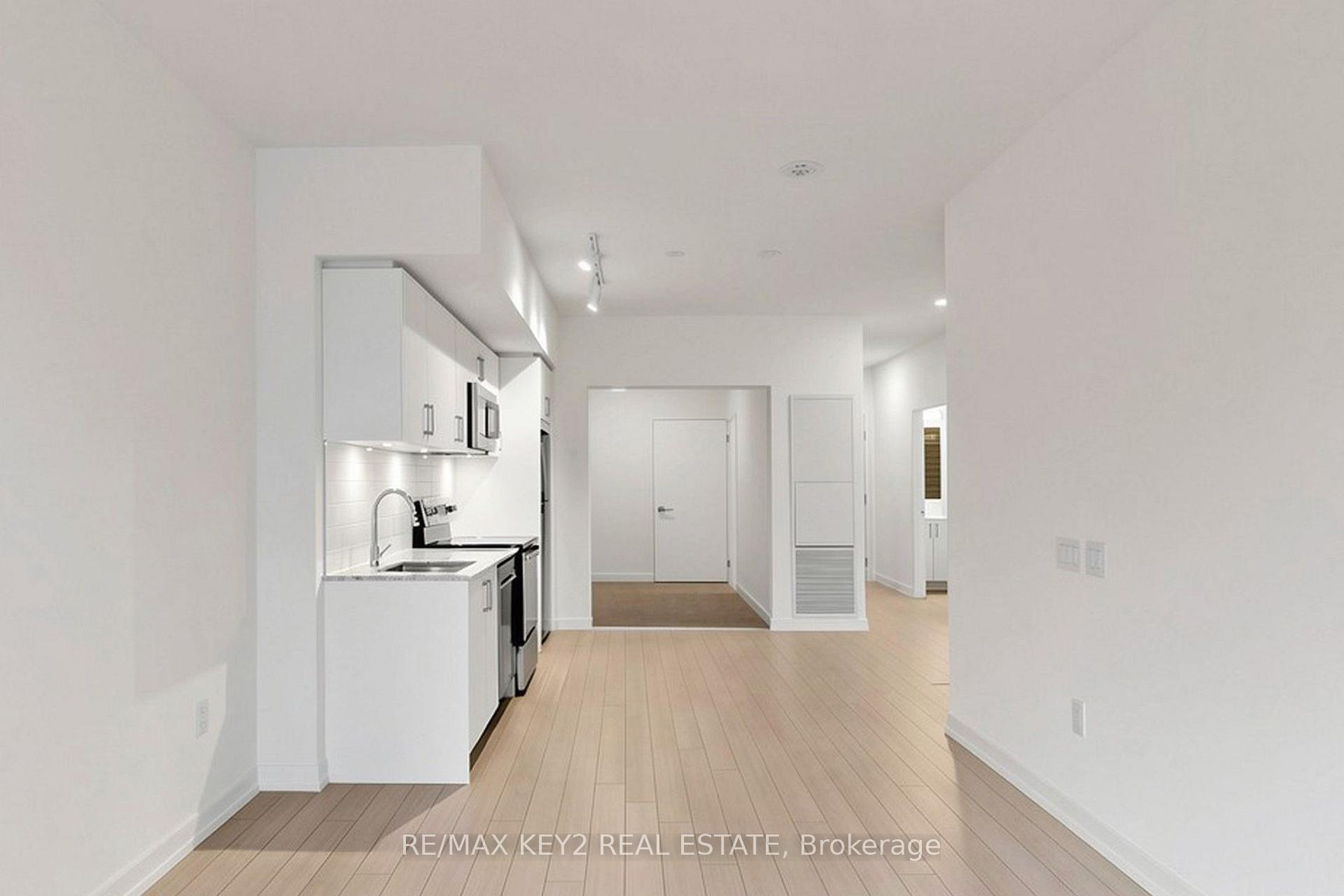 Photo 6 of Unit 710, 4010 Eglinton Avenue W, Etobicoke, Humber Heights — HOMEH