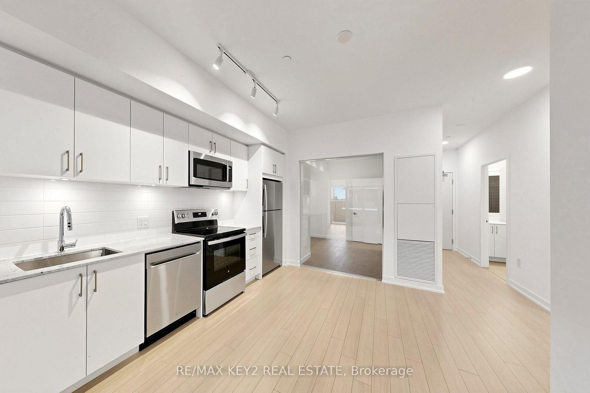 Photo 10 of Unit 710, 4010 Eglinton Avenue W, Etobicoke, Humber Heights — HOMEH